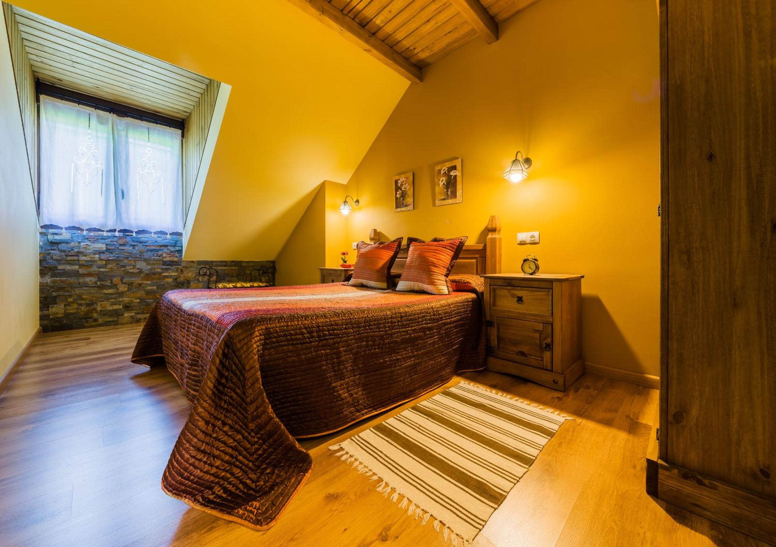 Apartamentos Rurales L´Abiseu