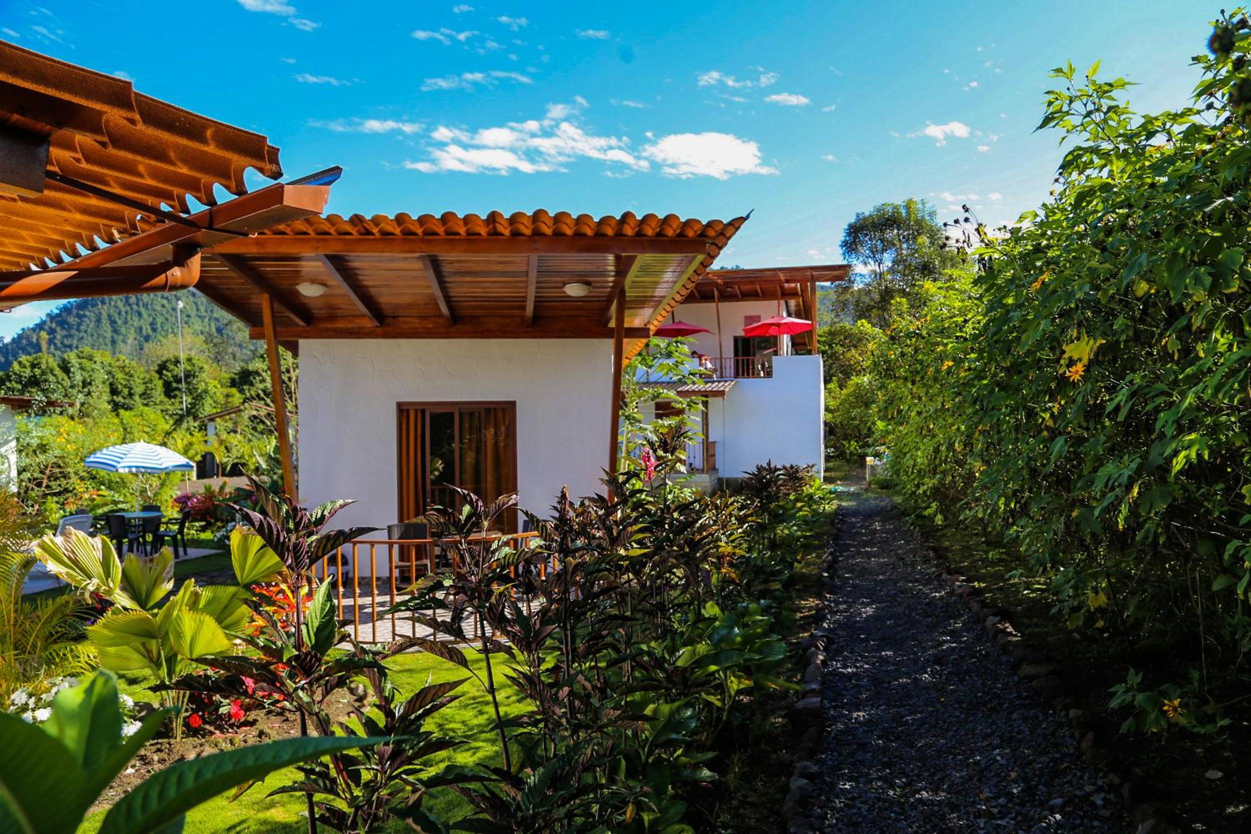 Coffee Lodge Cristal Glamping & Spa