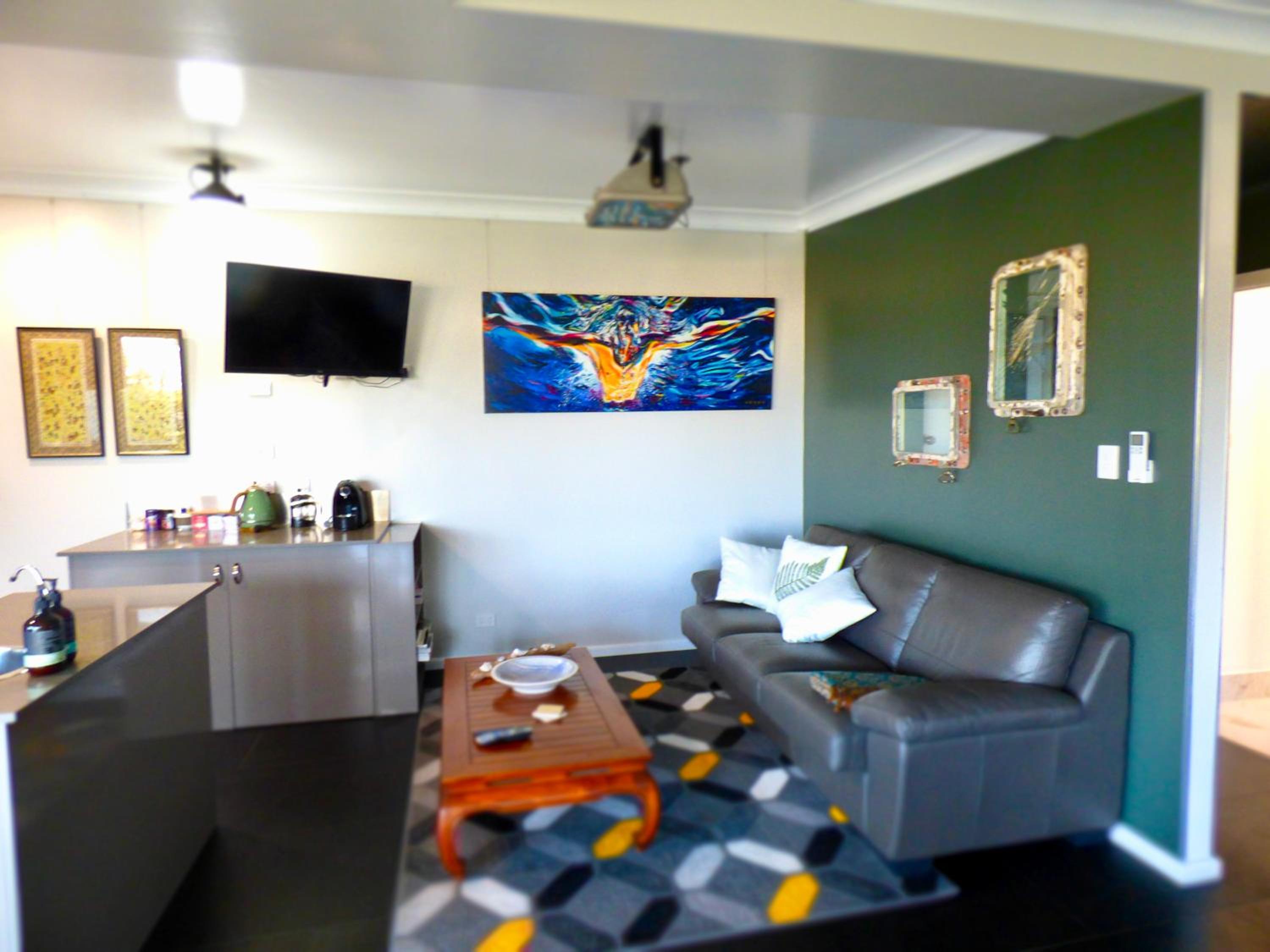 ArtHOUSE Beachfront Accommodation