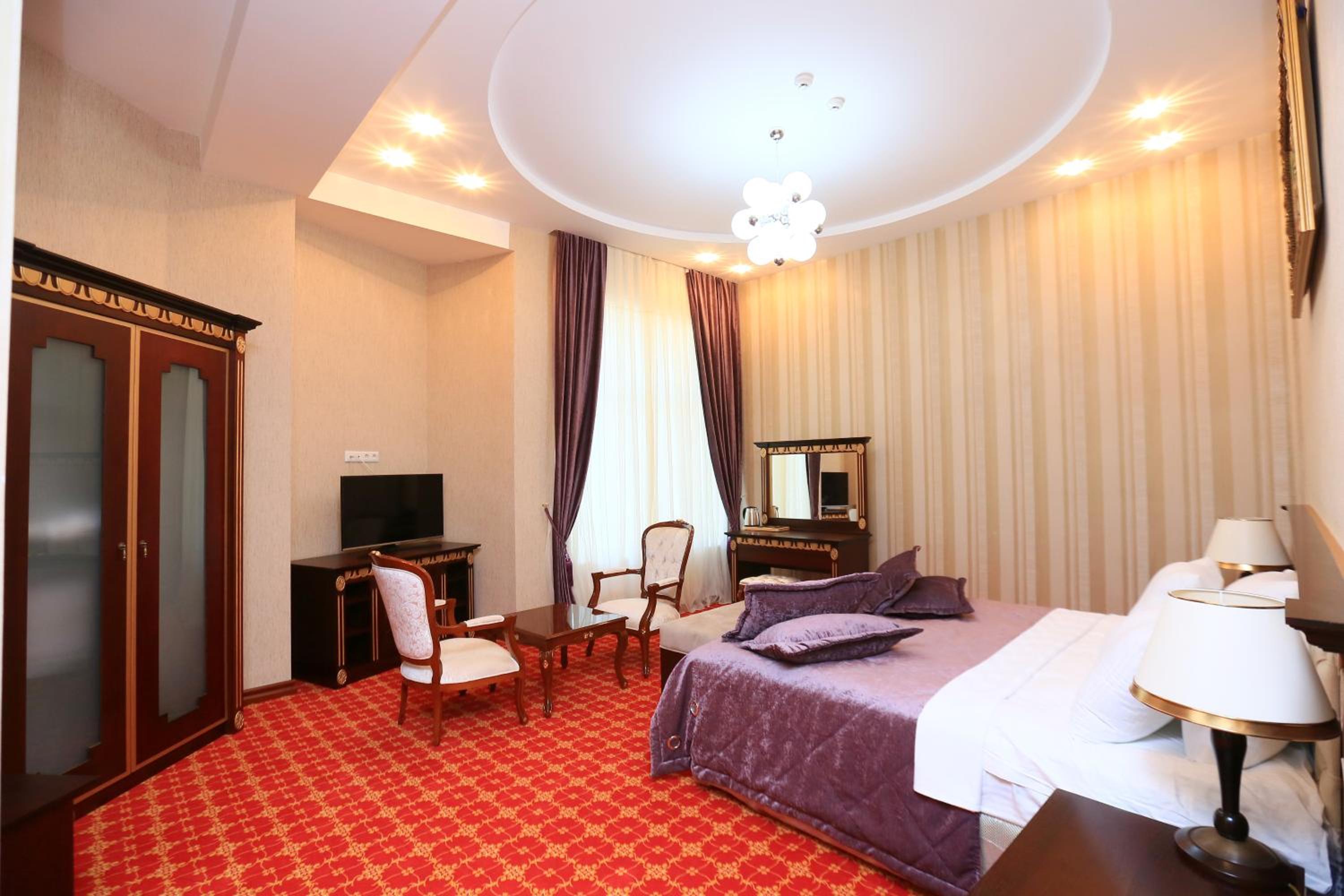 Spring Hotel