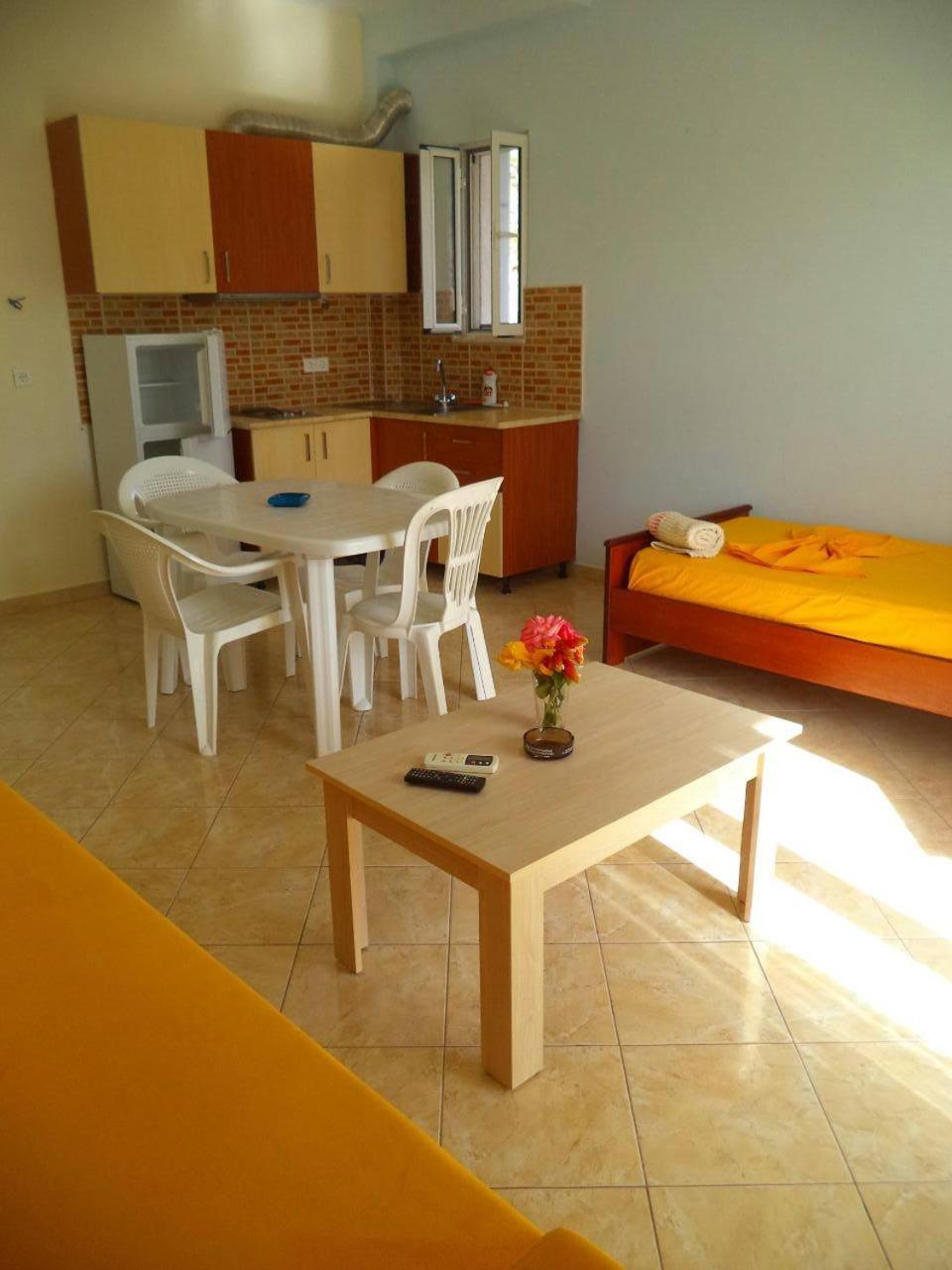 Mariana Apartments