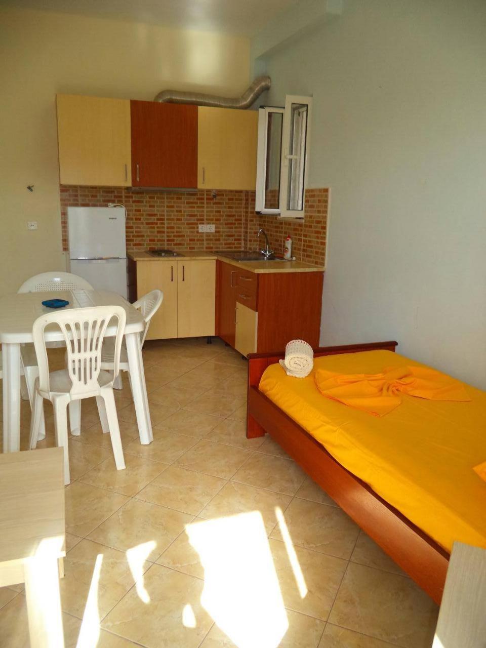 Mariana Apartments