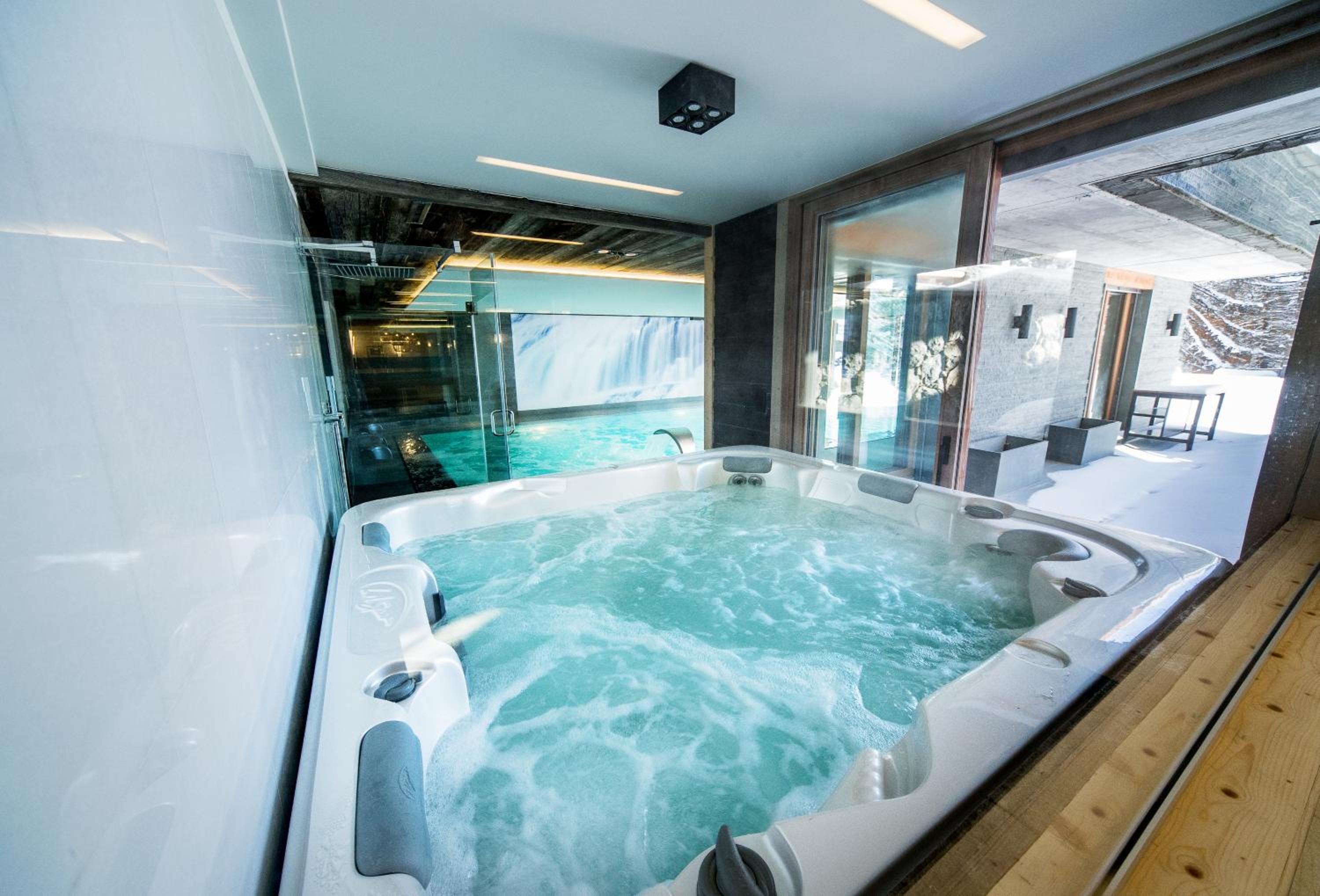 Chalet Migui Luxury Living & Spa *****, Crans Montana