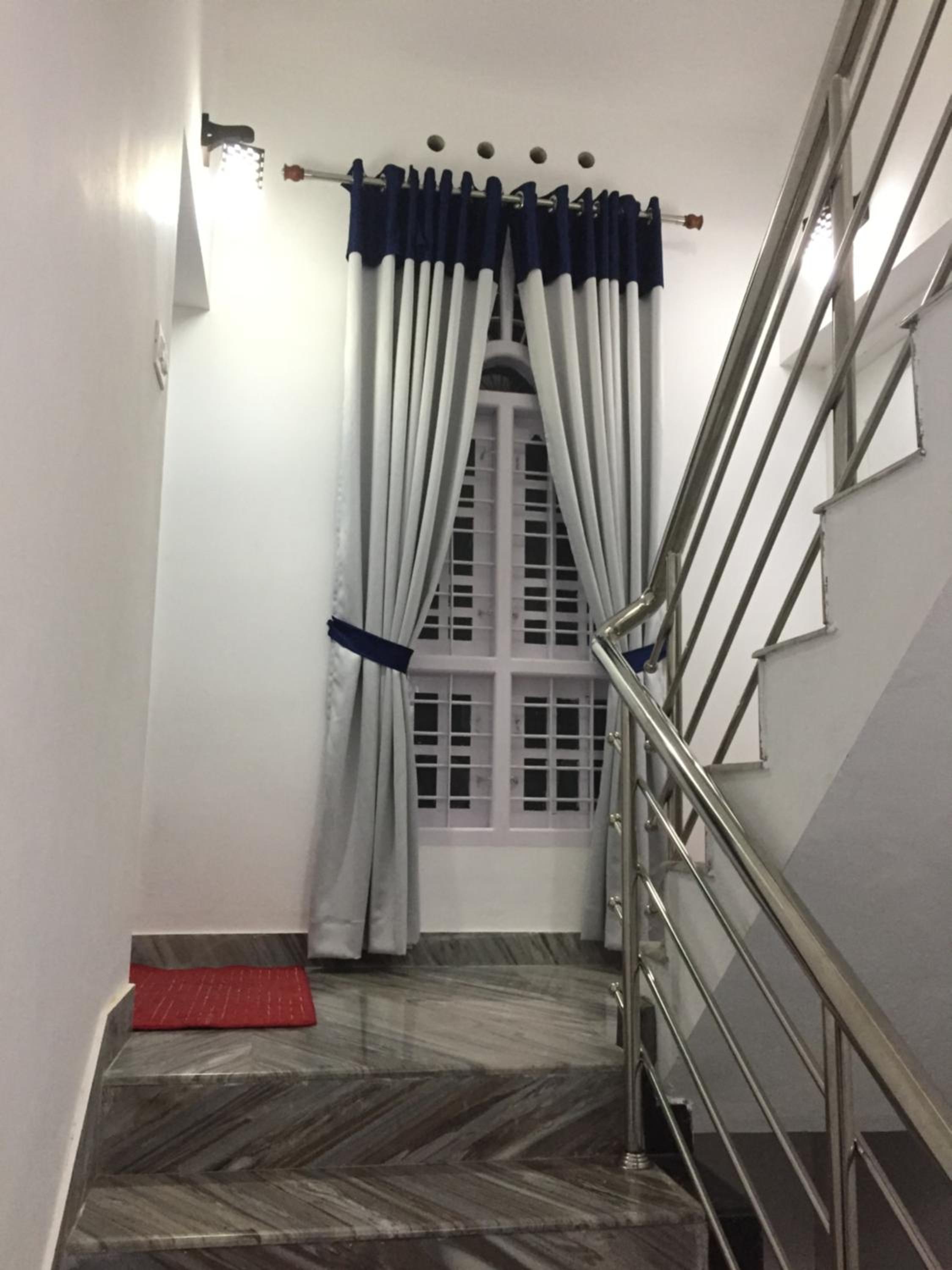 Rajivs Residence - Fully Furnished Apartments