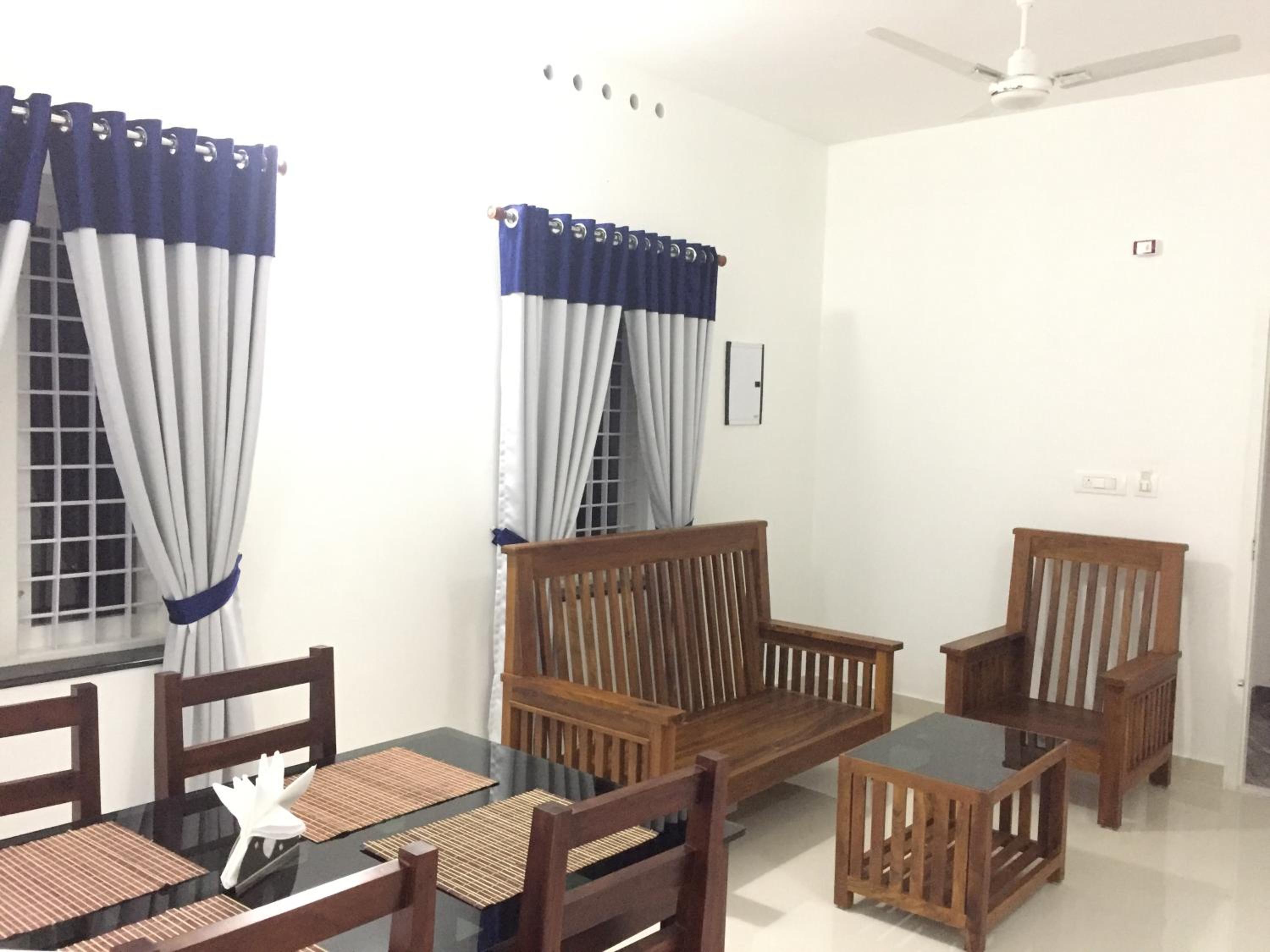 Rajivs Residence - Fully Furnished Apartments