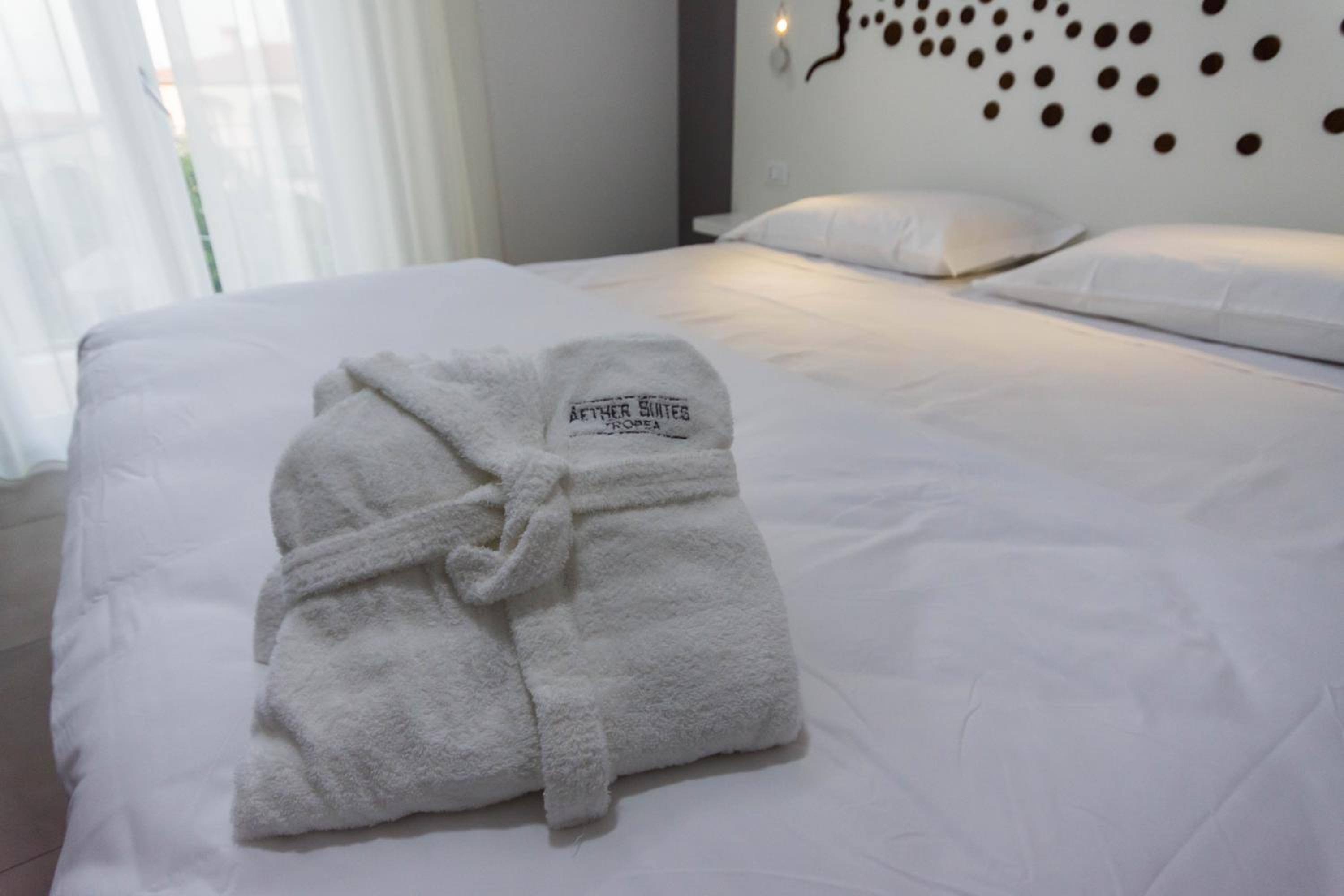 Aether Suites Tropea - Free Private Parking