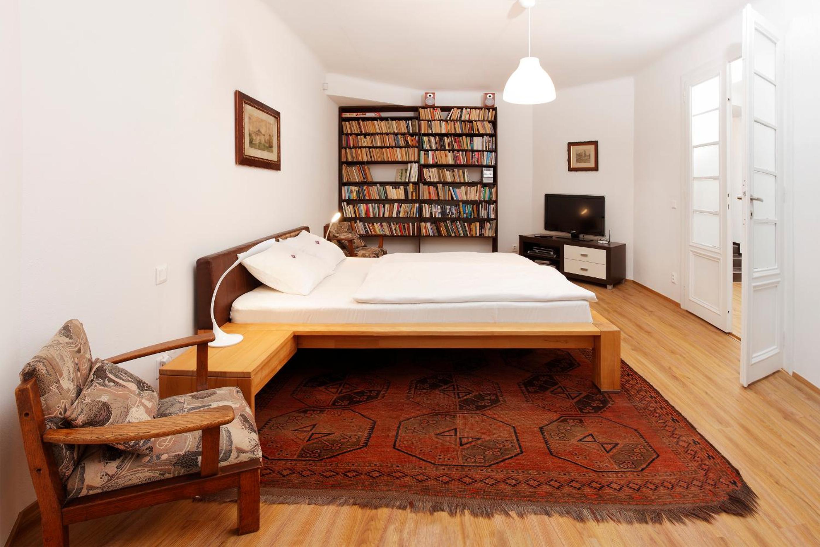 Villa Z - apartment with parking, air condition, motorbike garage, EV power station view 4
