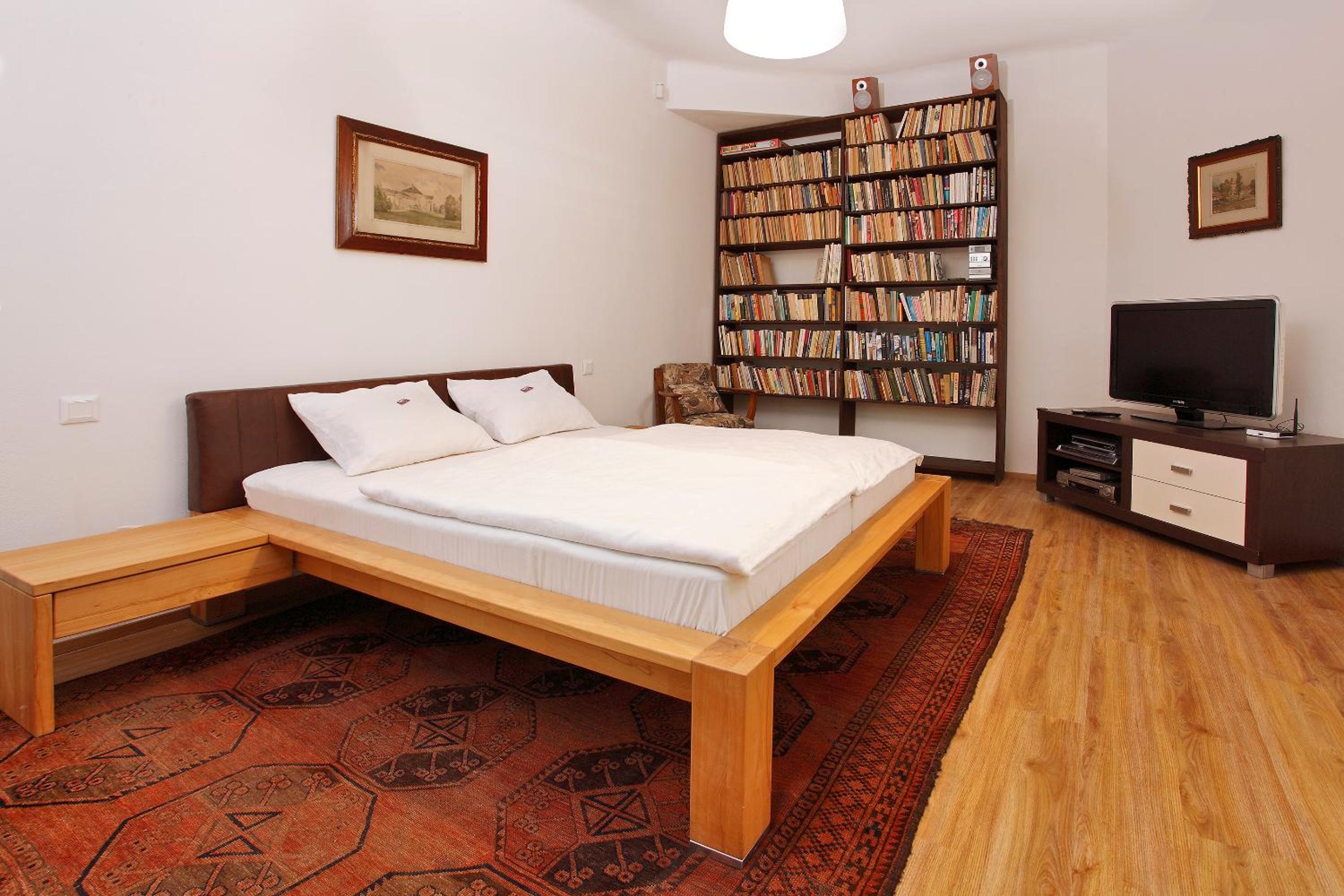 Villa Z - apartment with parking, air condition, motorbike garage, EV power station view 2