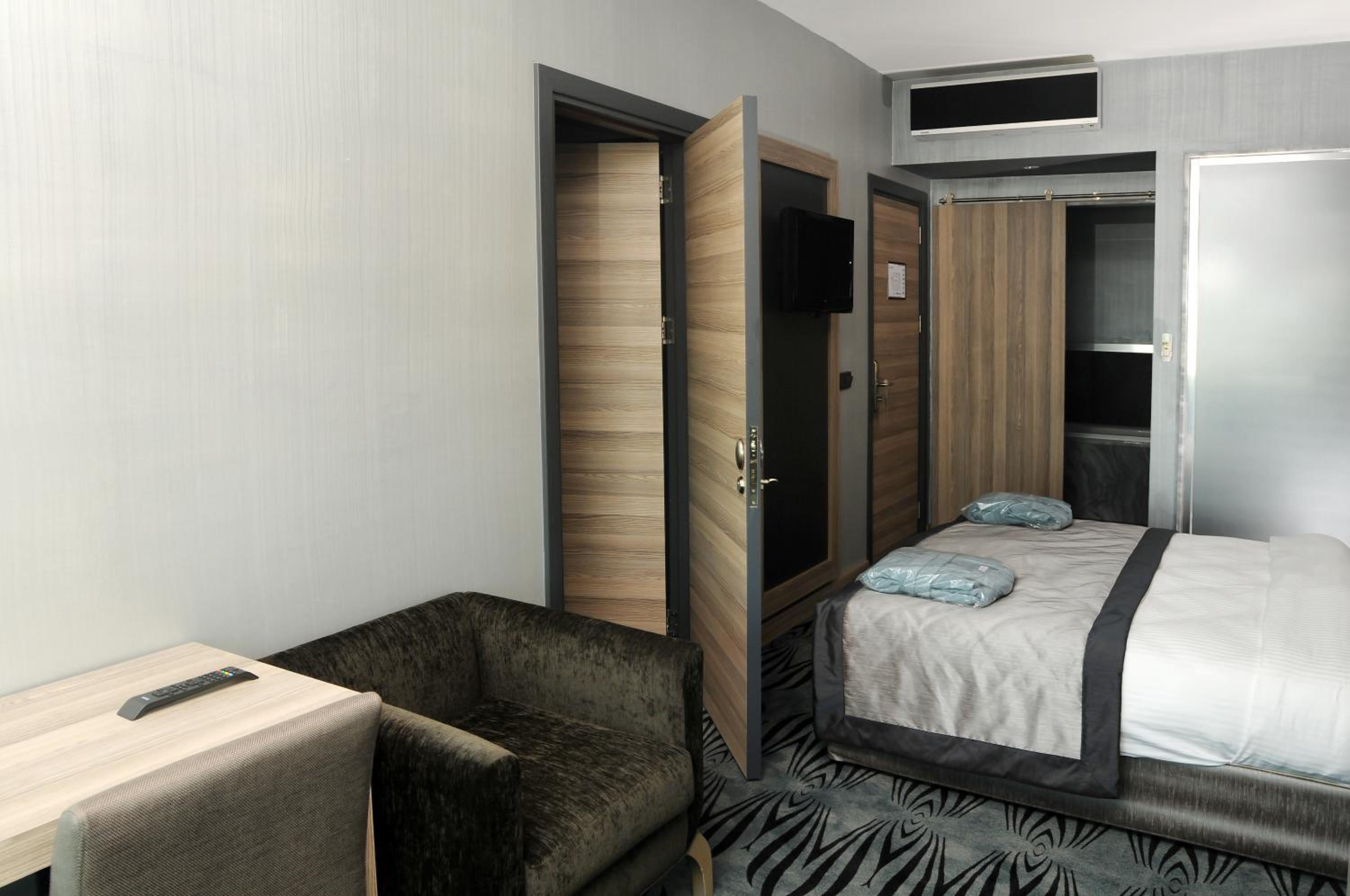 Akoni Hotel - Image 19