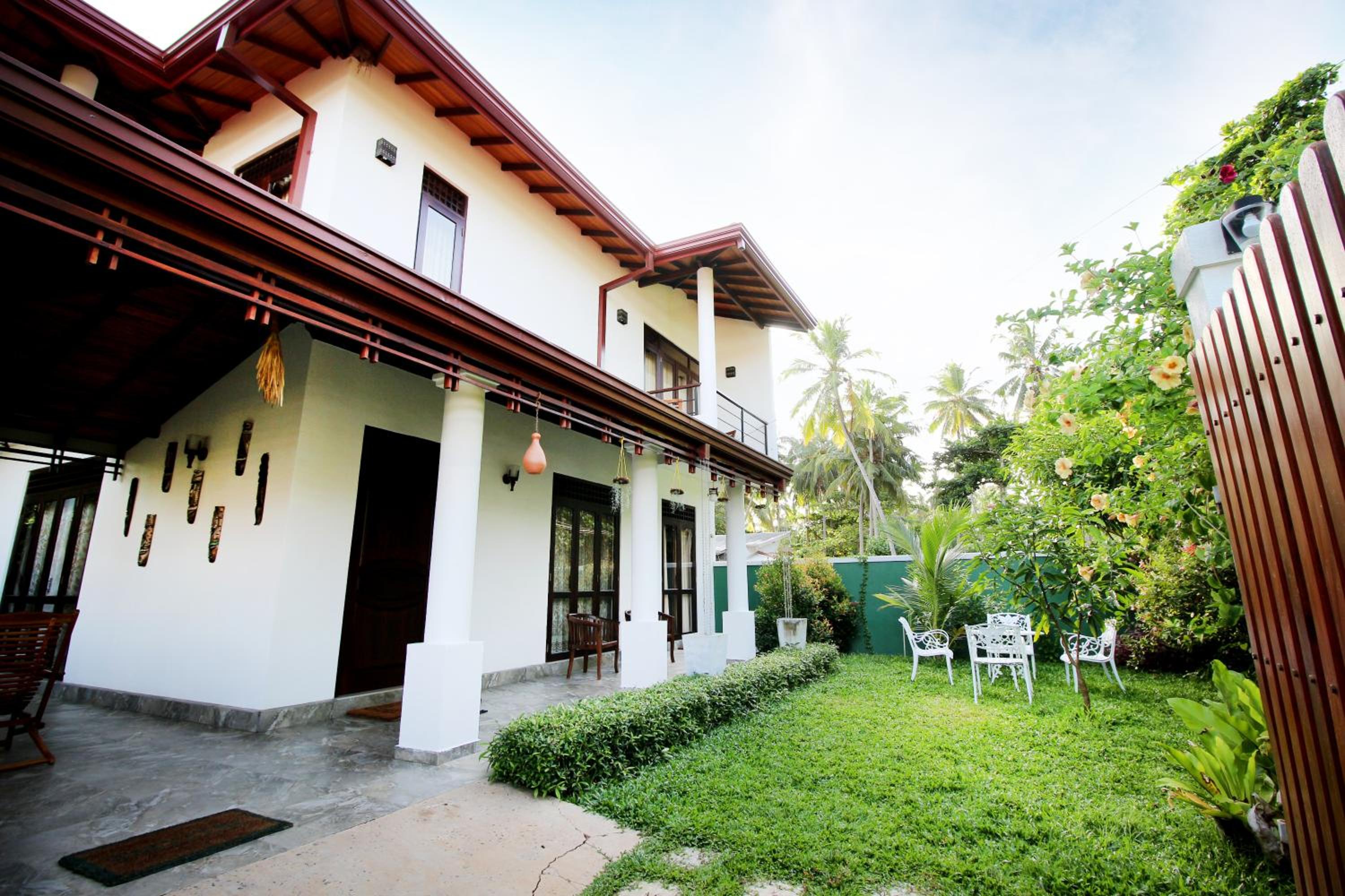 River Breeze Villa Bentota
