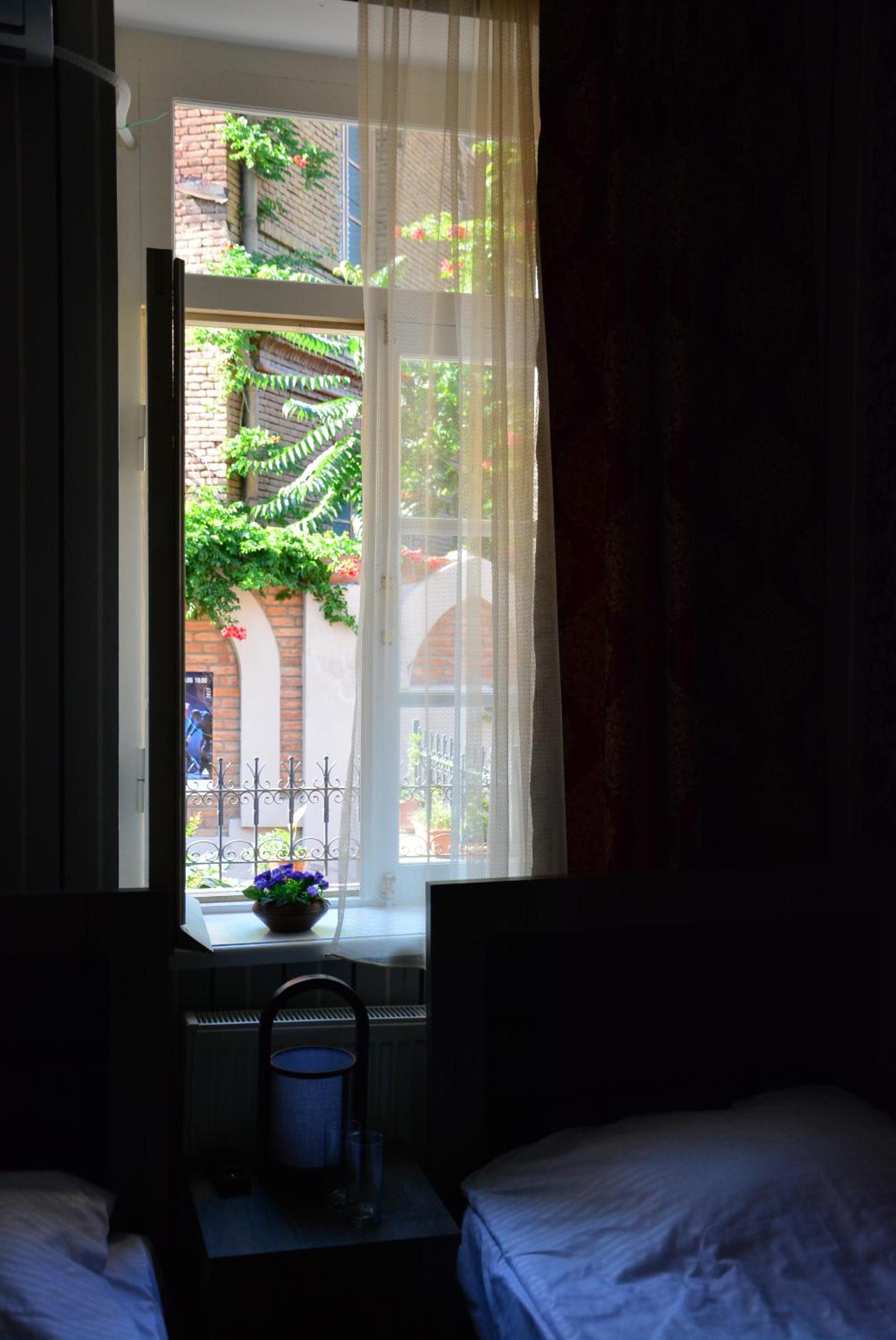 Photo 24