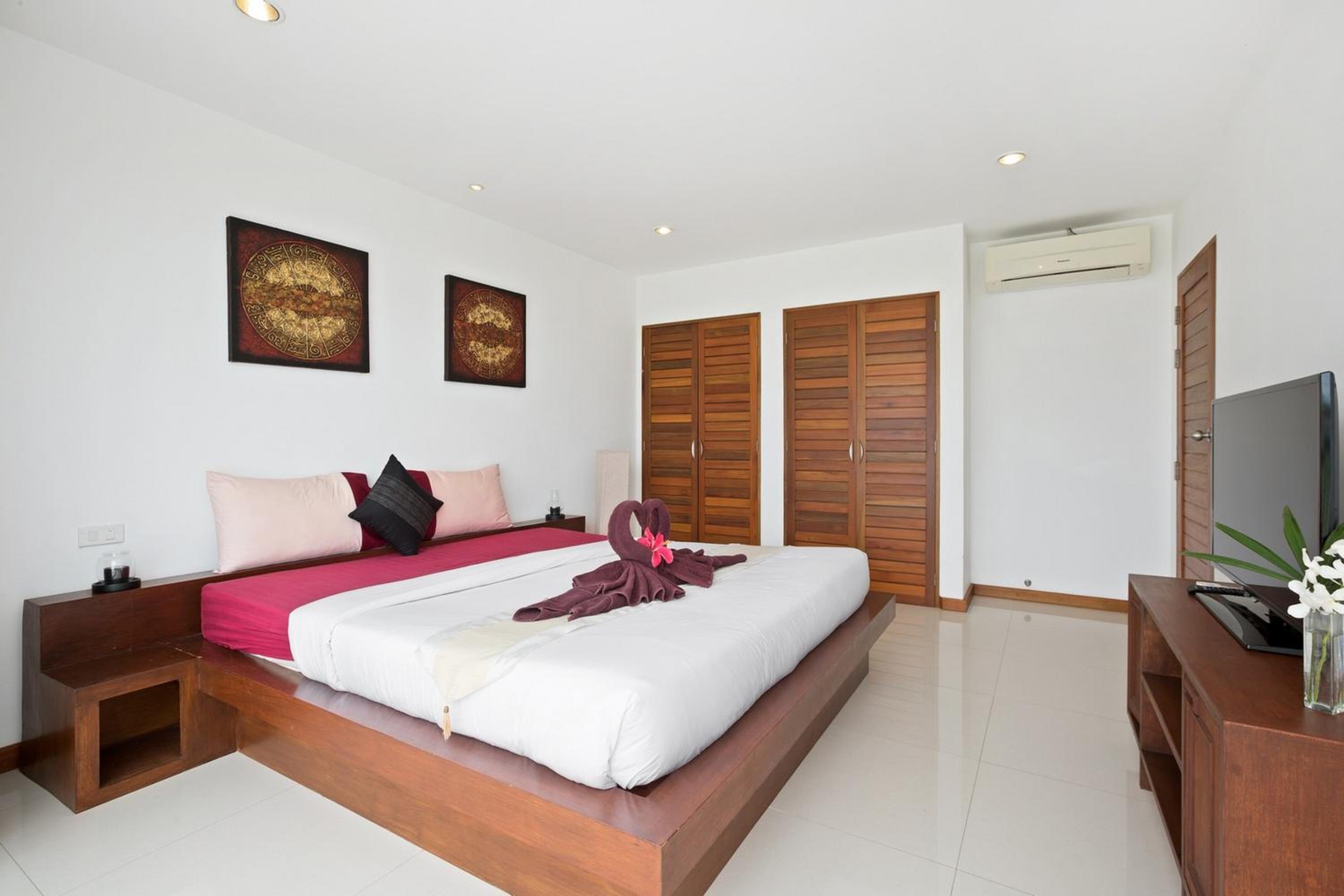 Tranquil Residence 3 - 2 Bedroom Apartment view 2