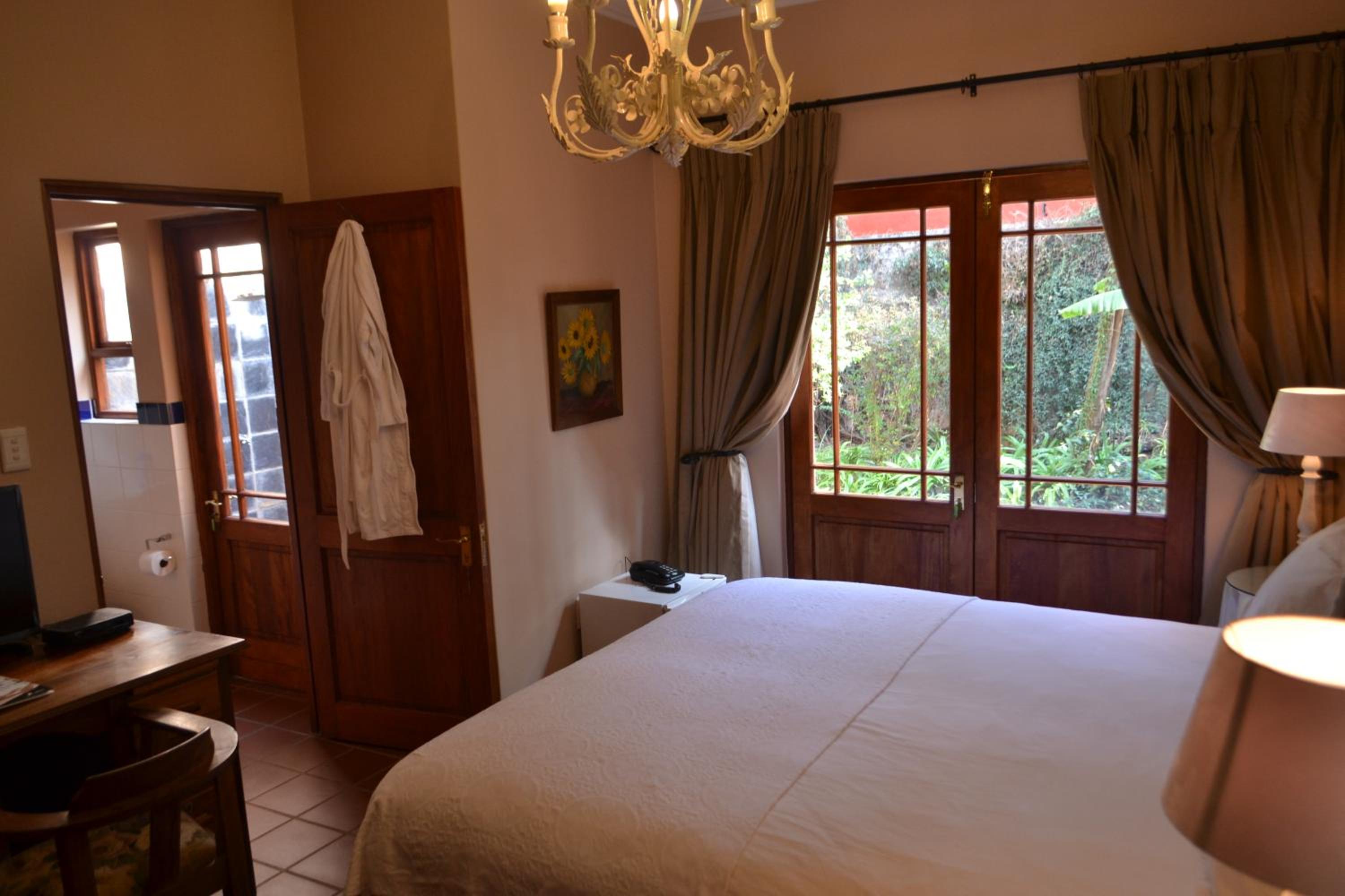 Foxwood House Boutique Hotel