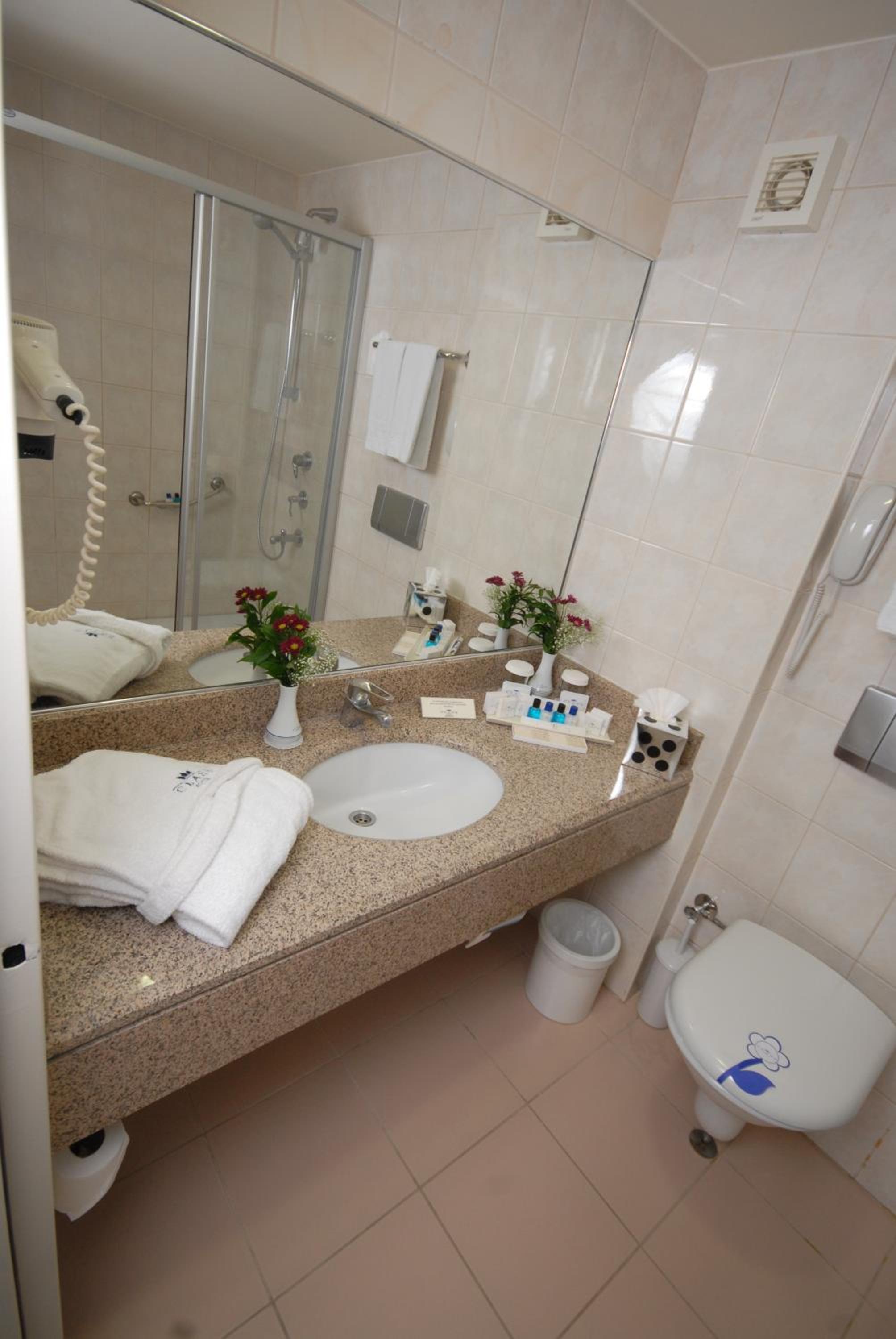 Class Hotel - Image 26
