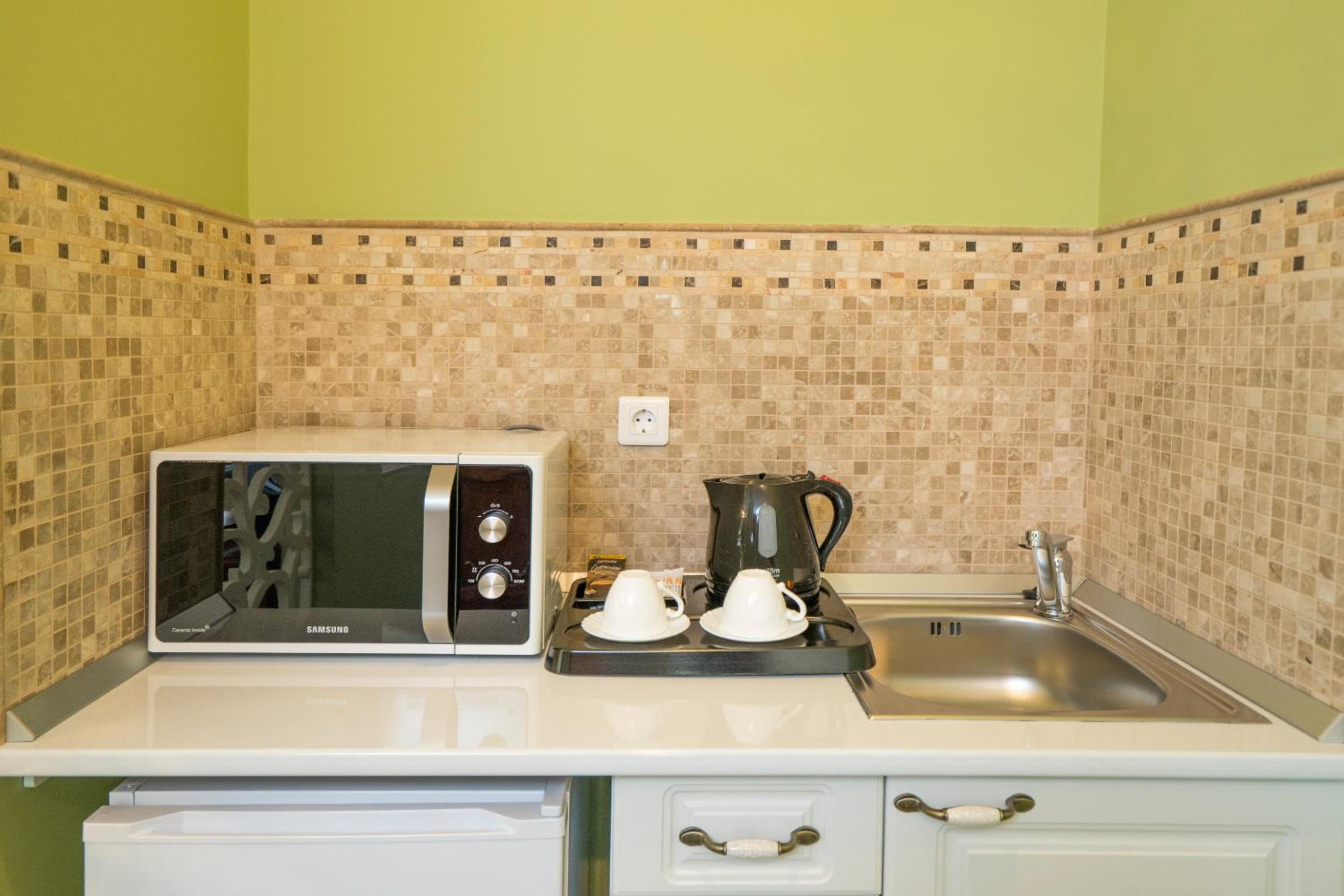 Studio One Accommodation Suites