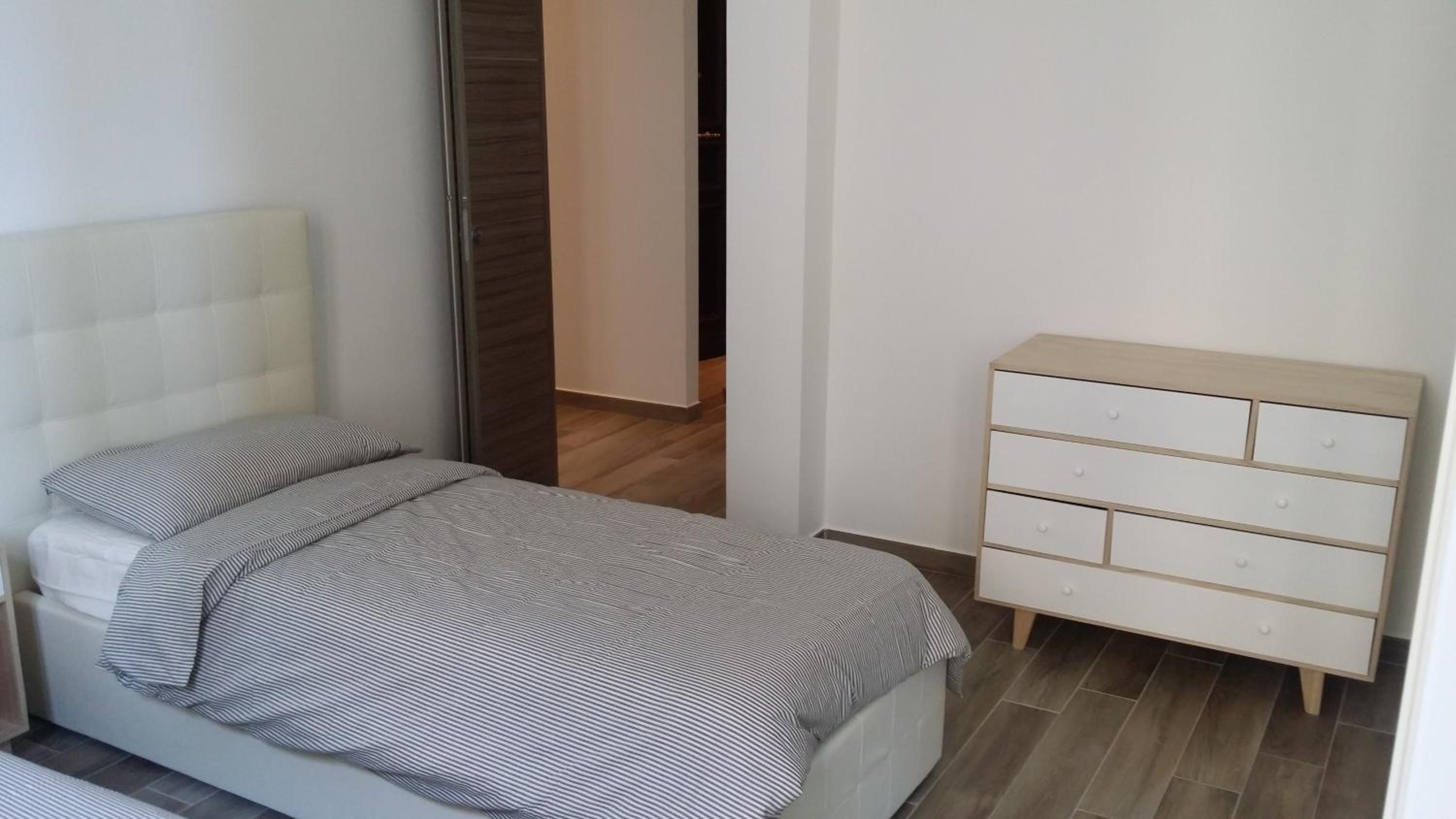memeapartments