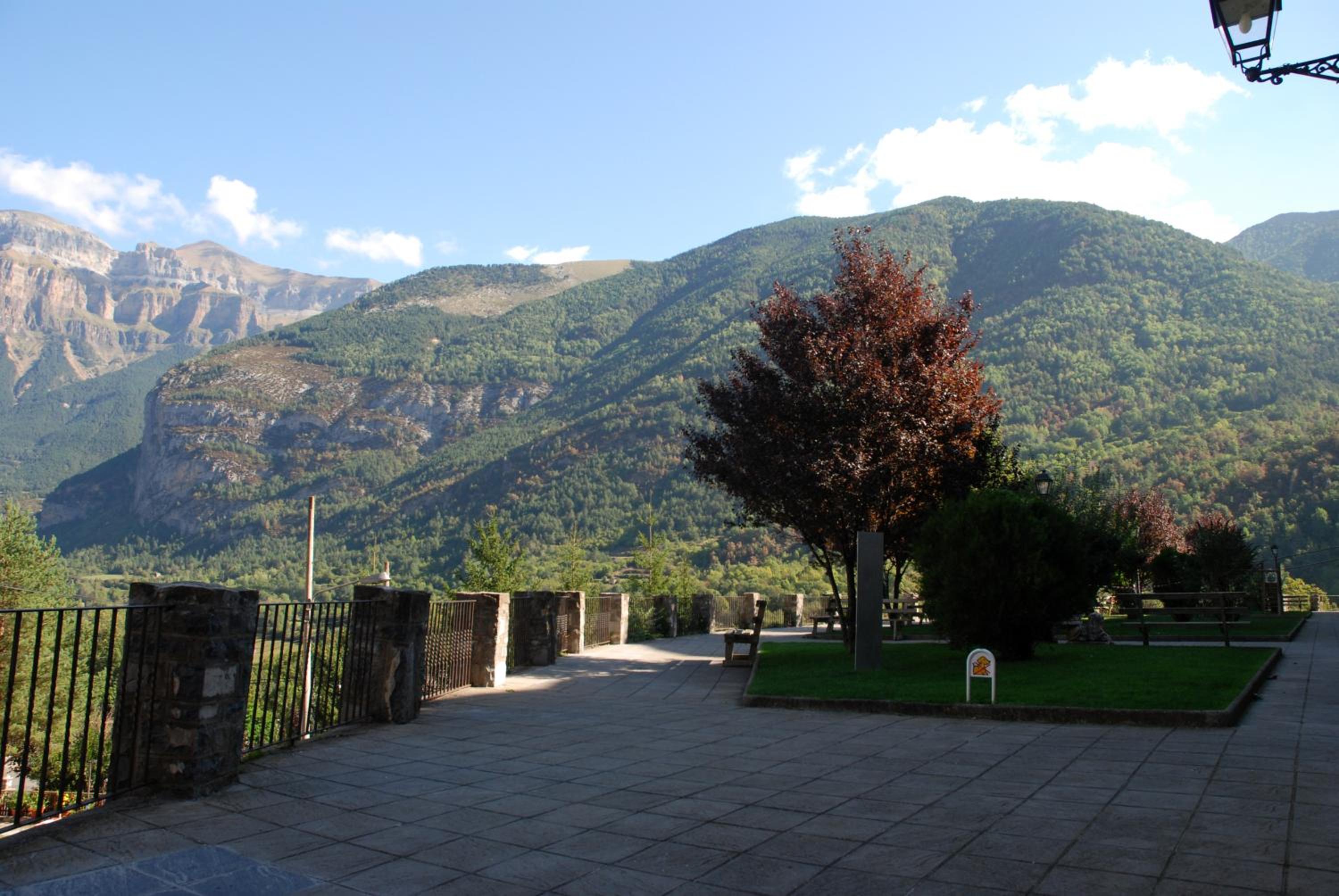 Casa el Parque Cajal view 4