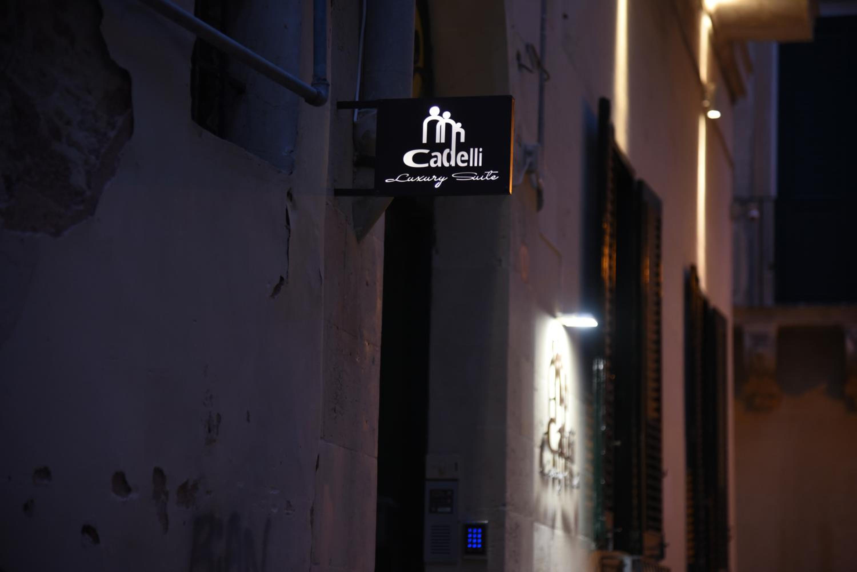Cadelli Luxury Suite & Apartments