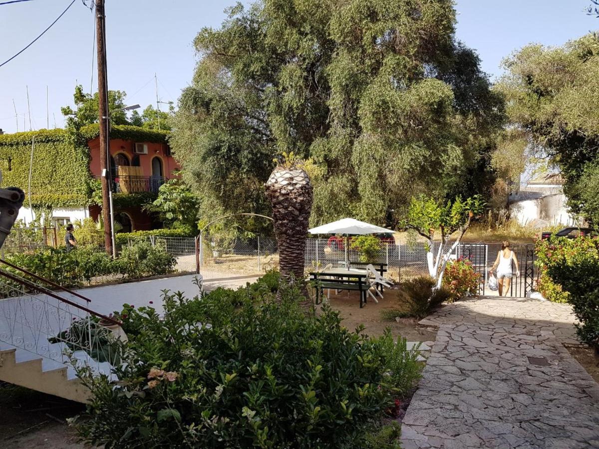 Gardelis Gardens