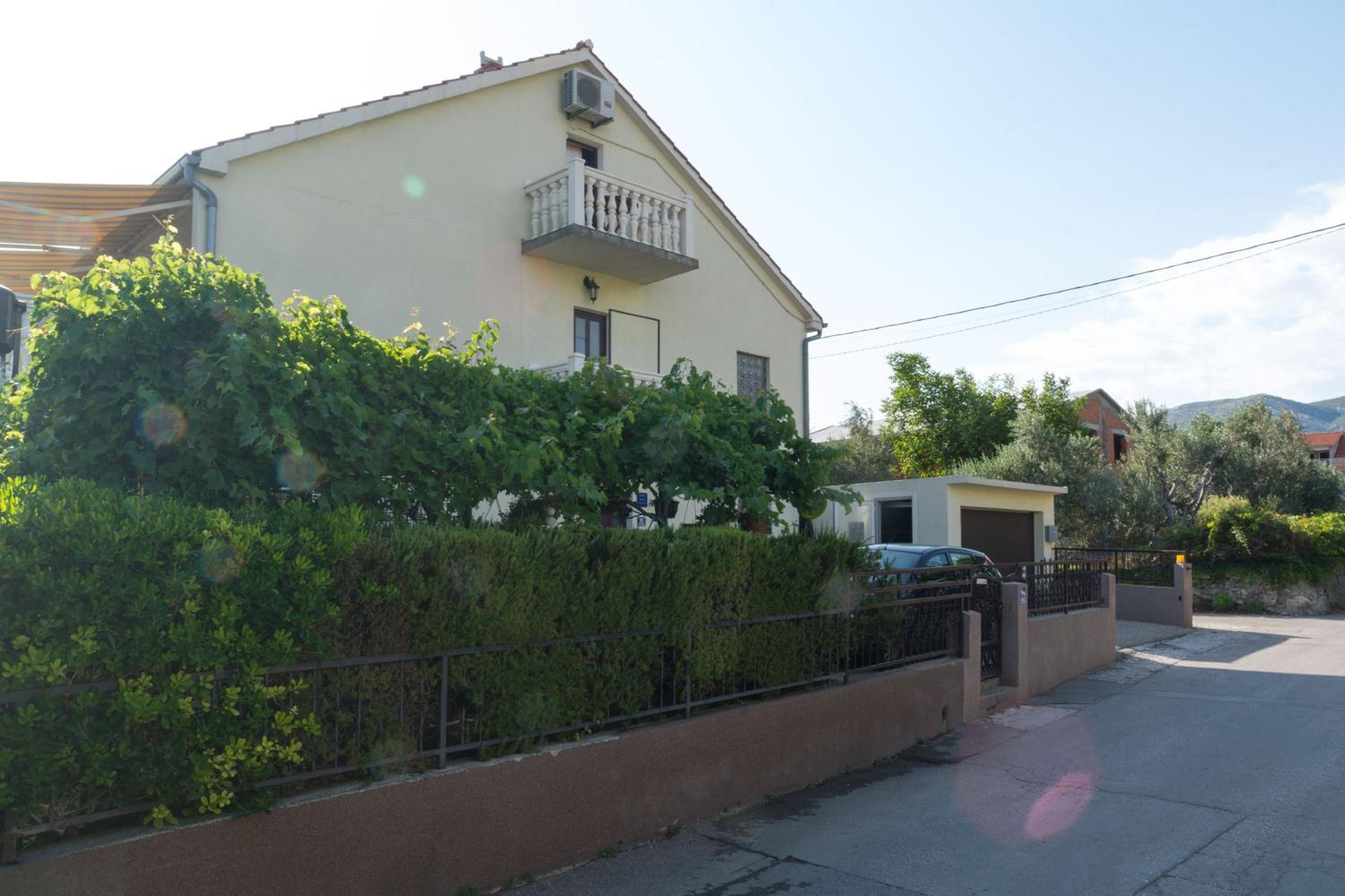 Apartments Corana