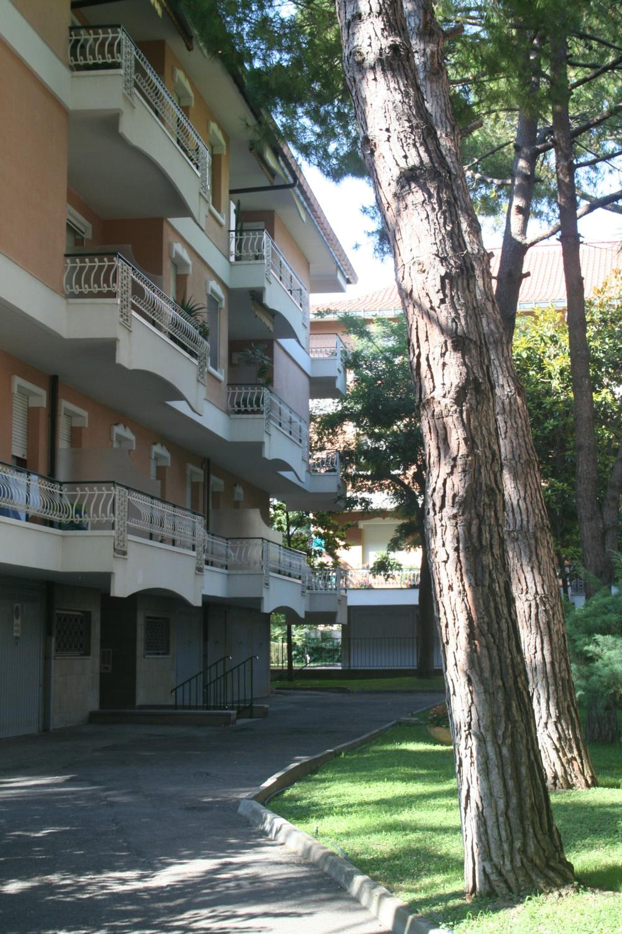 Hotel bigarella 16 - Image 1