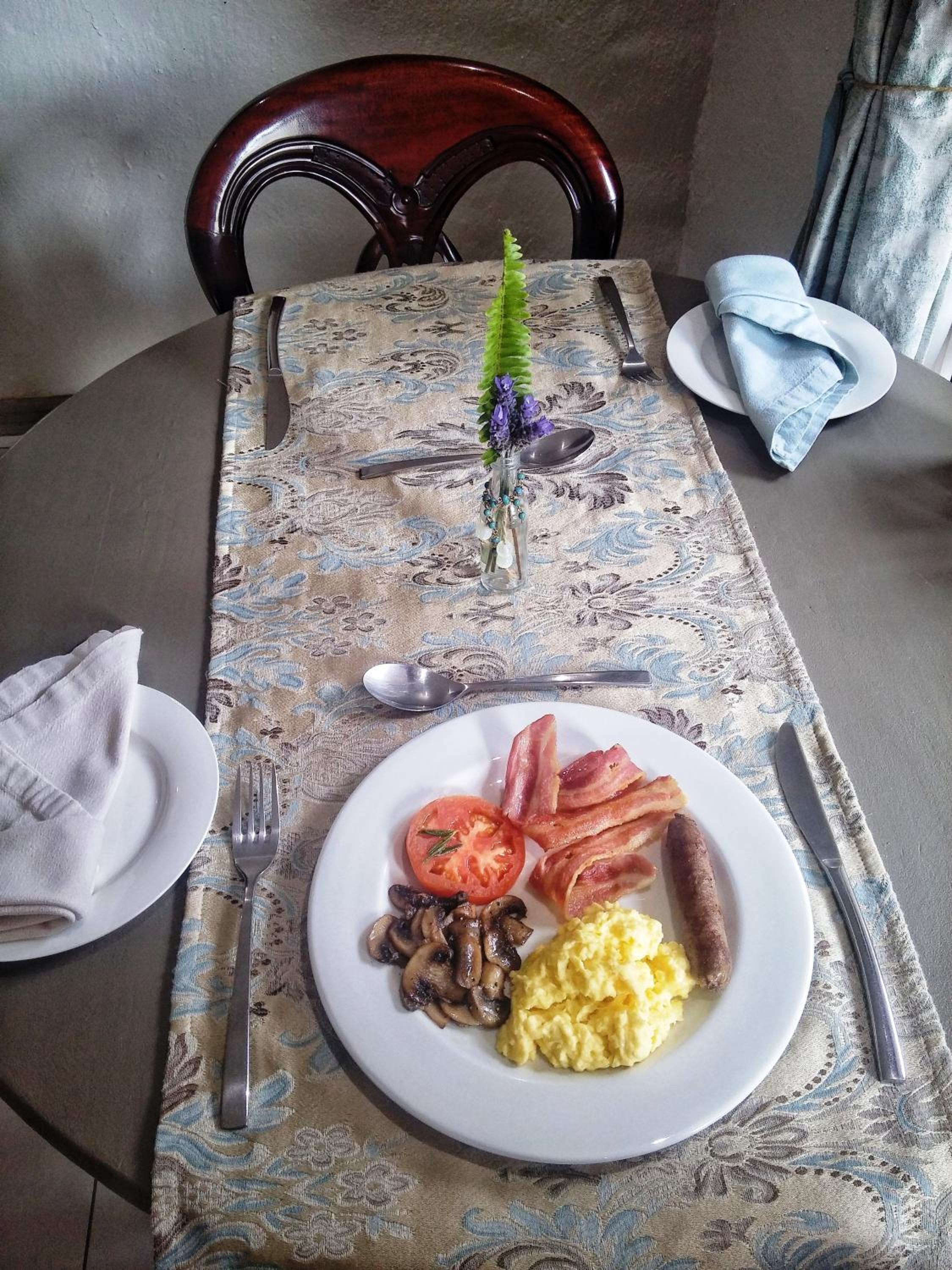 Dunton Guest House