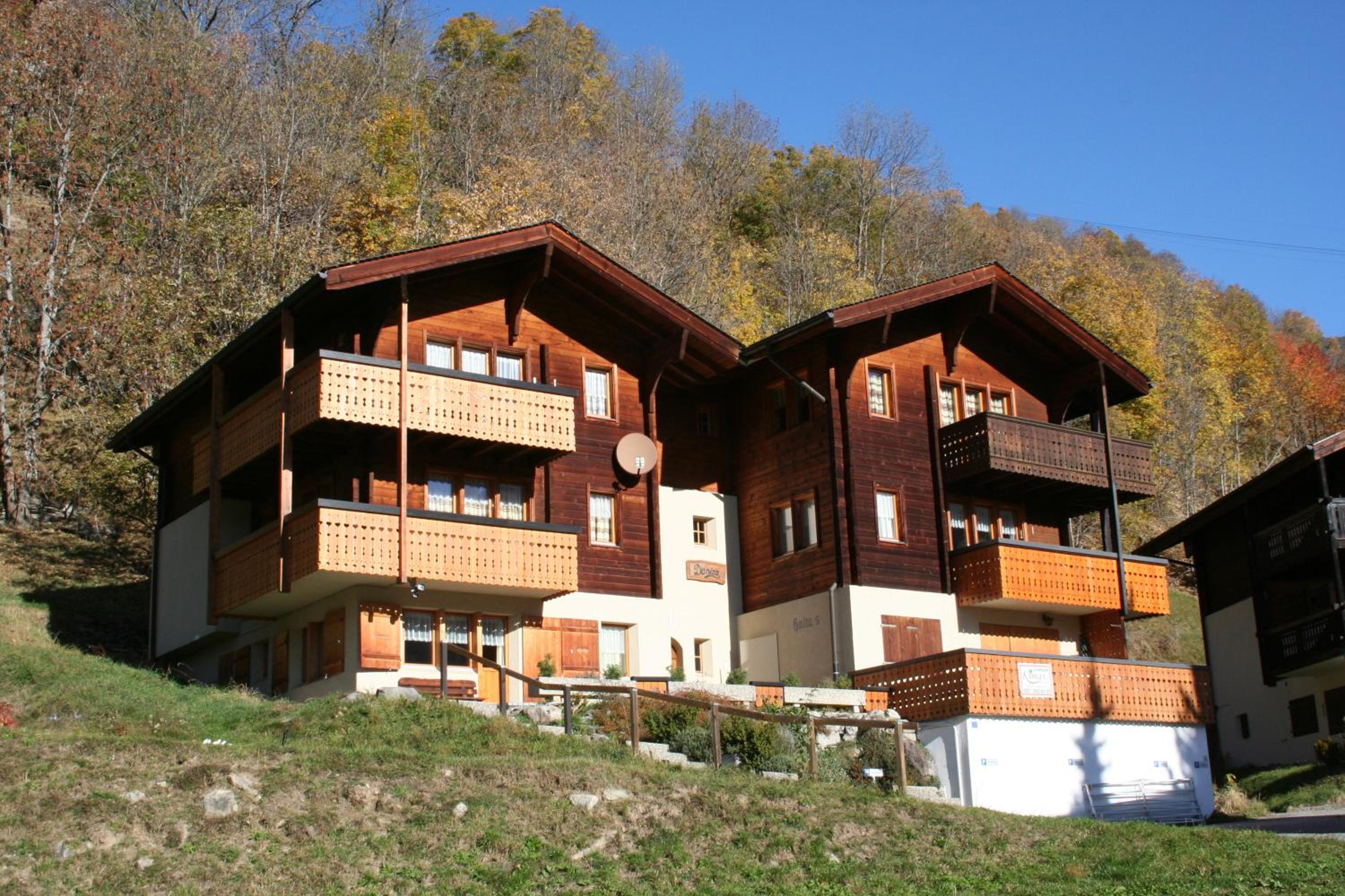 Photo 11
