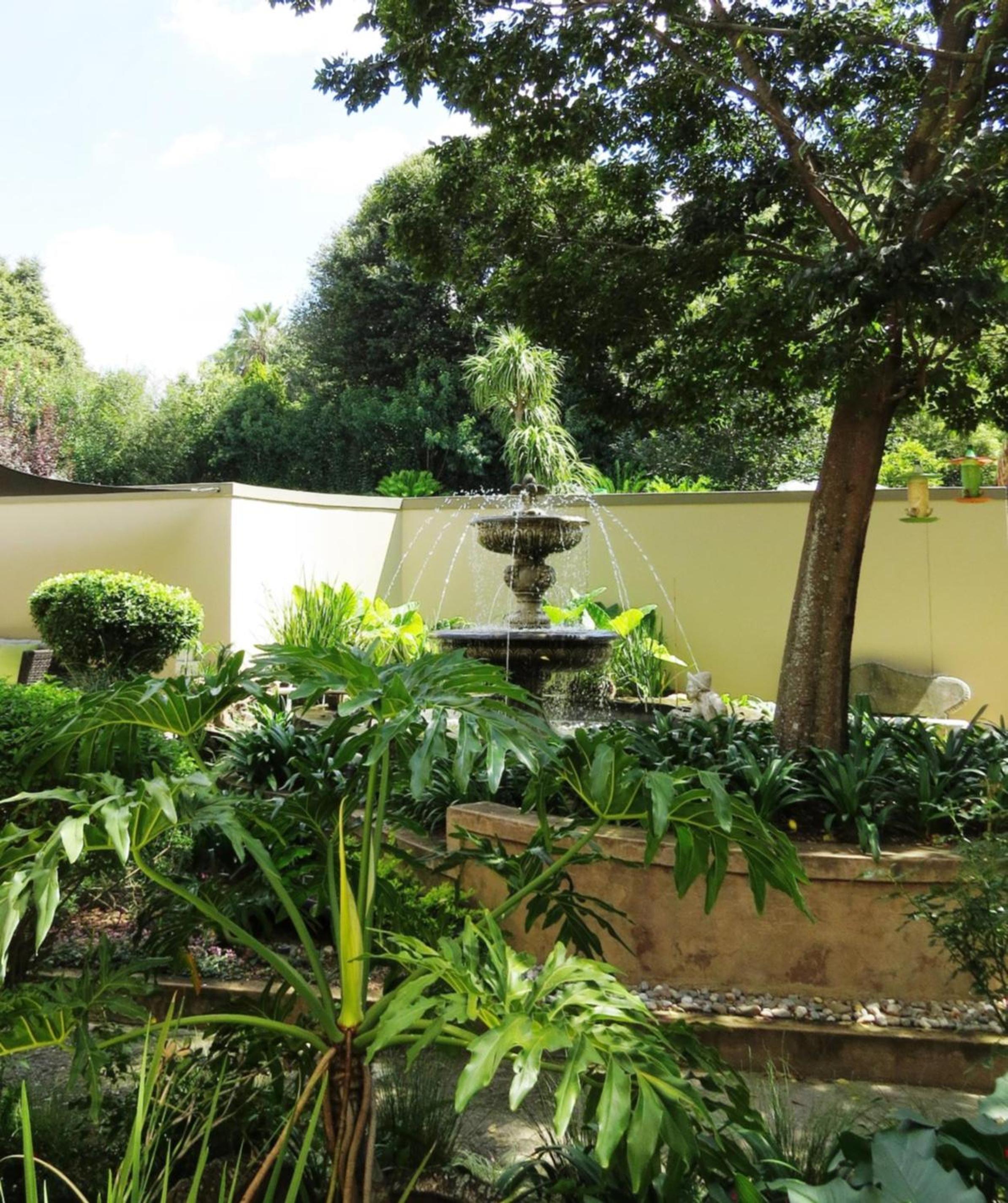 Dunton Guest House