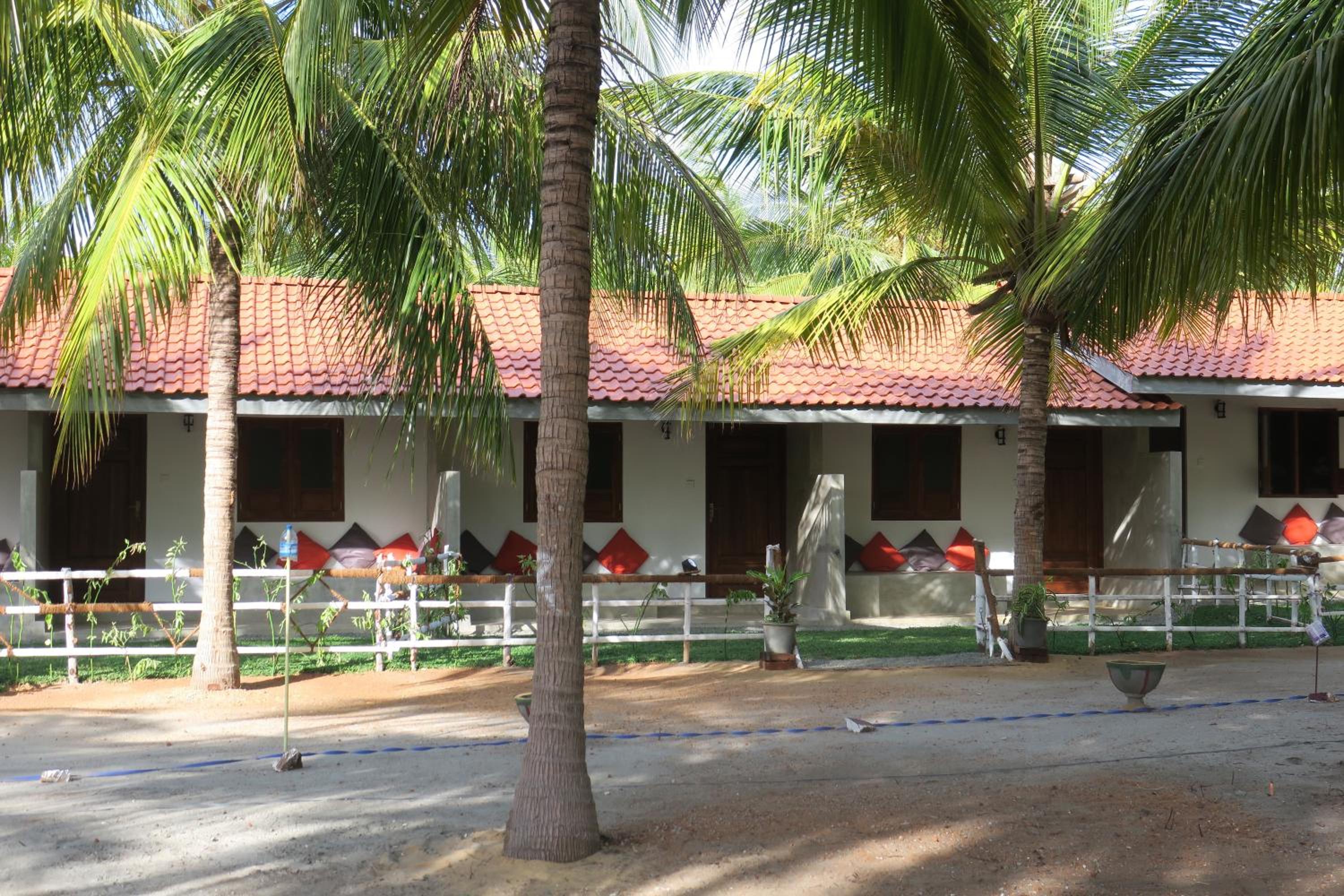 De Silva Palm Resort