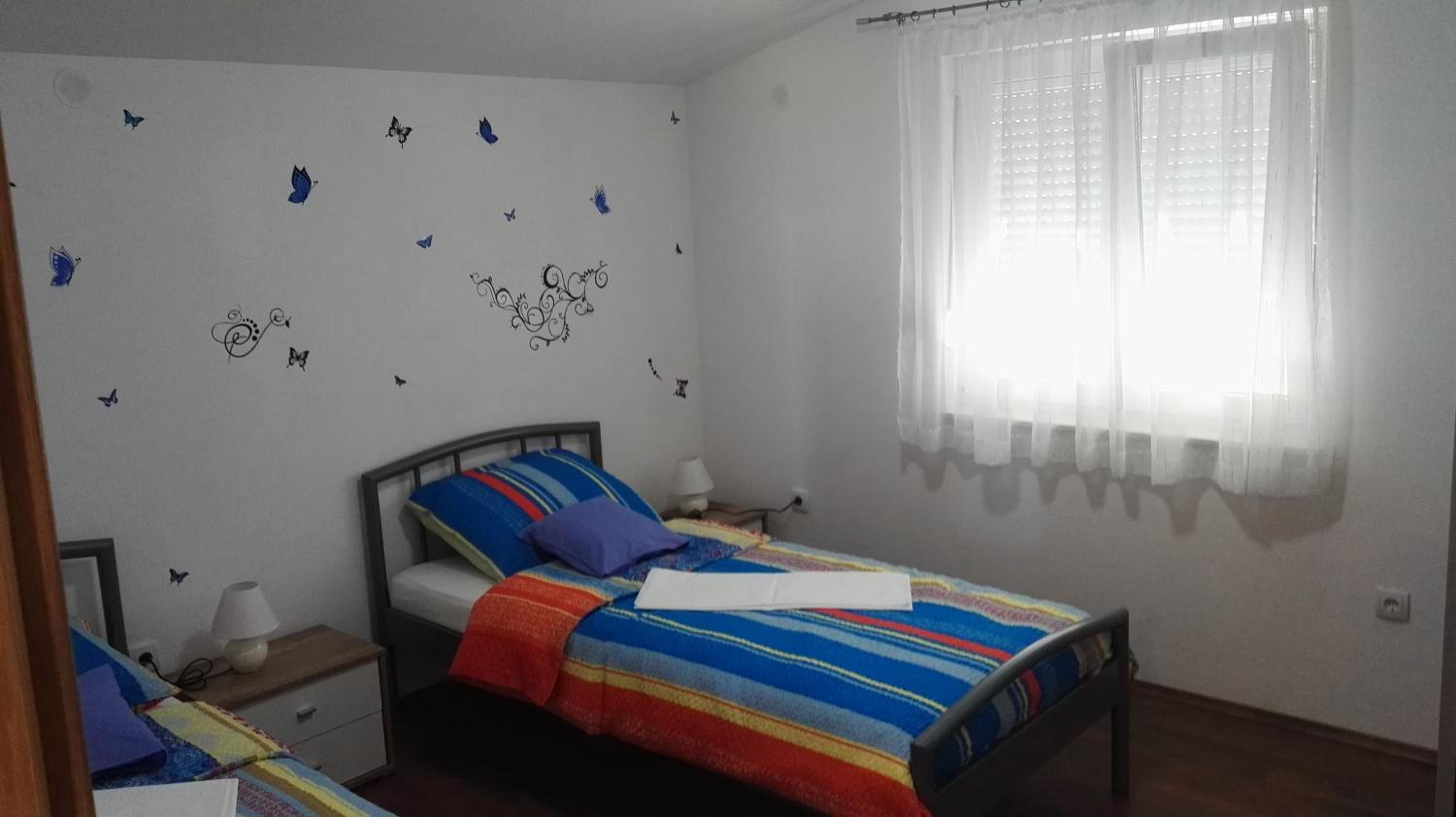 Photo 12