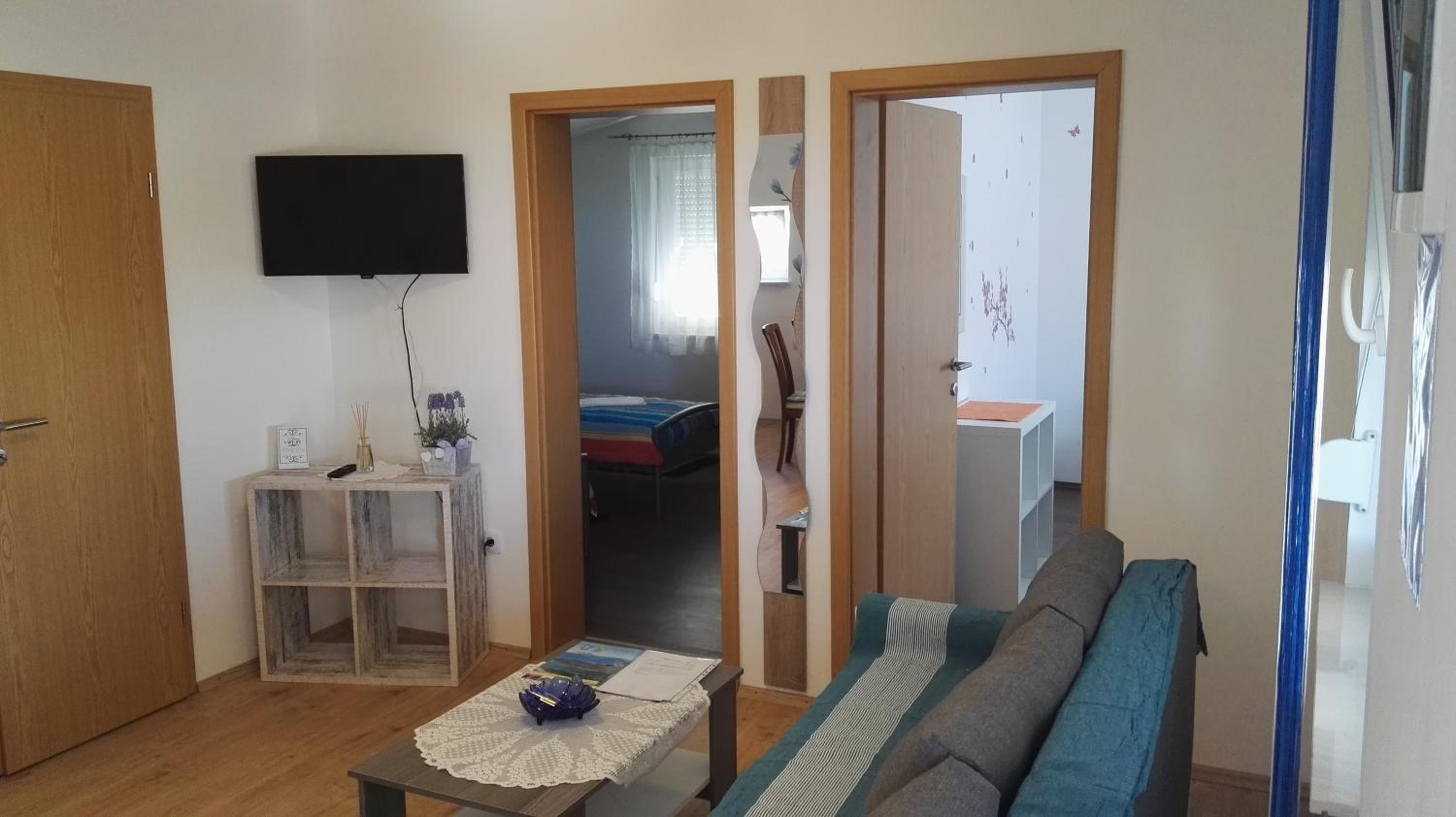 Photo 11