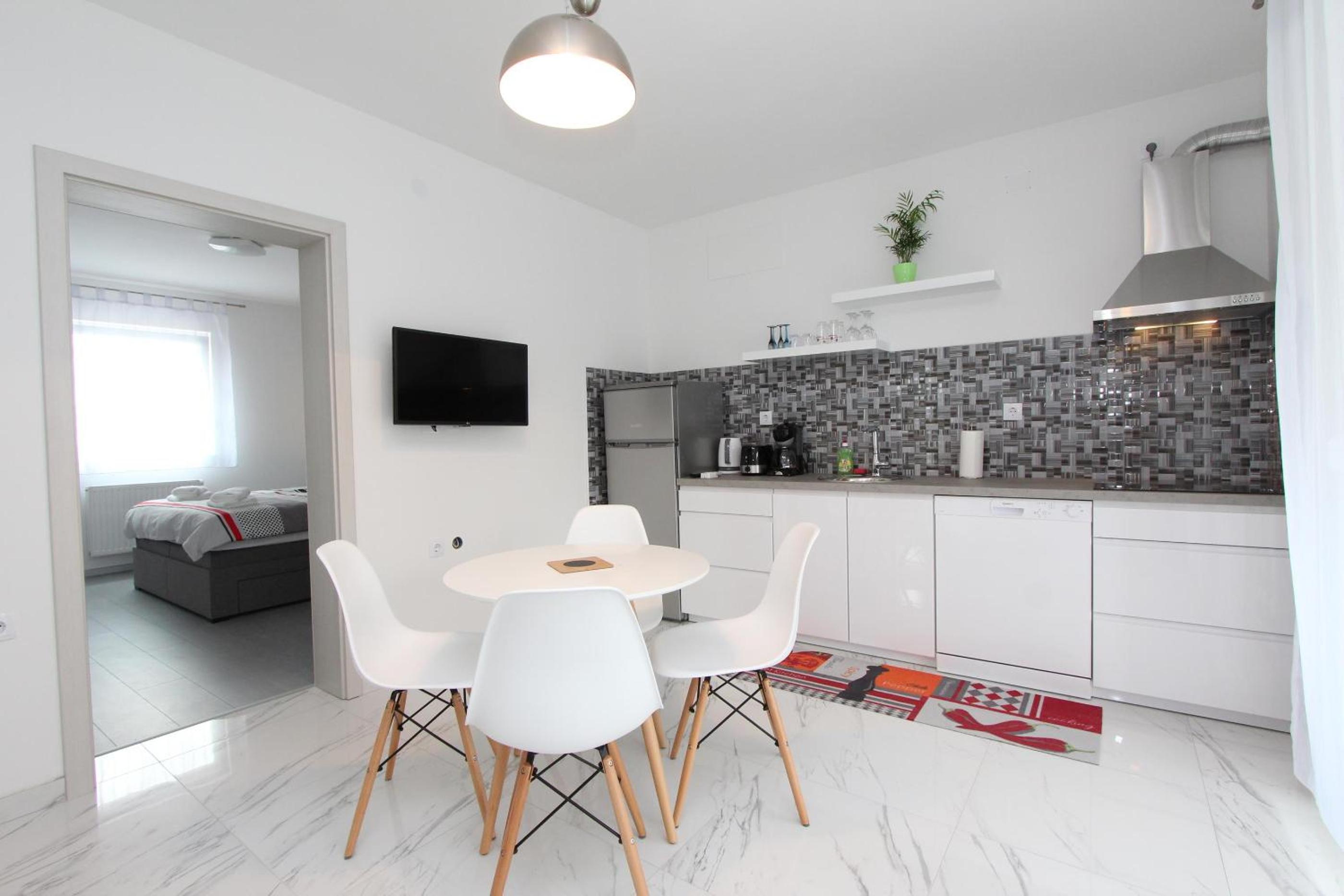 Apartment Karlo 1 en Rovinj — kitchen