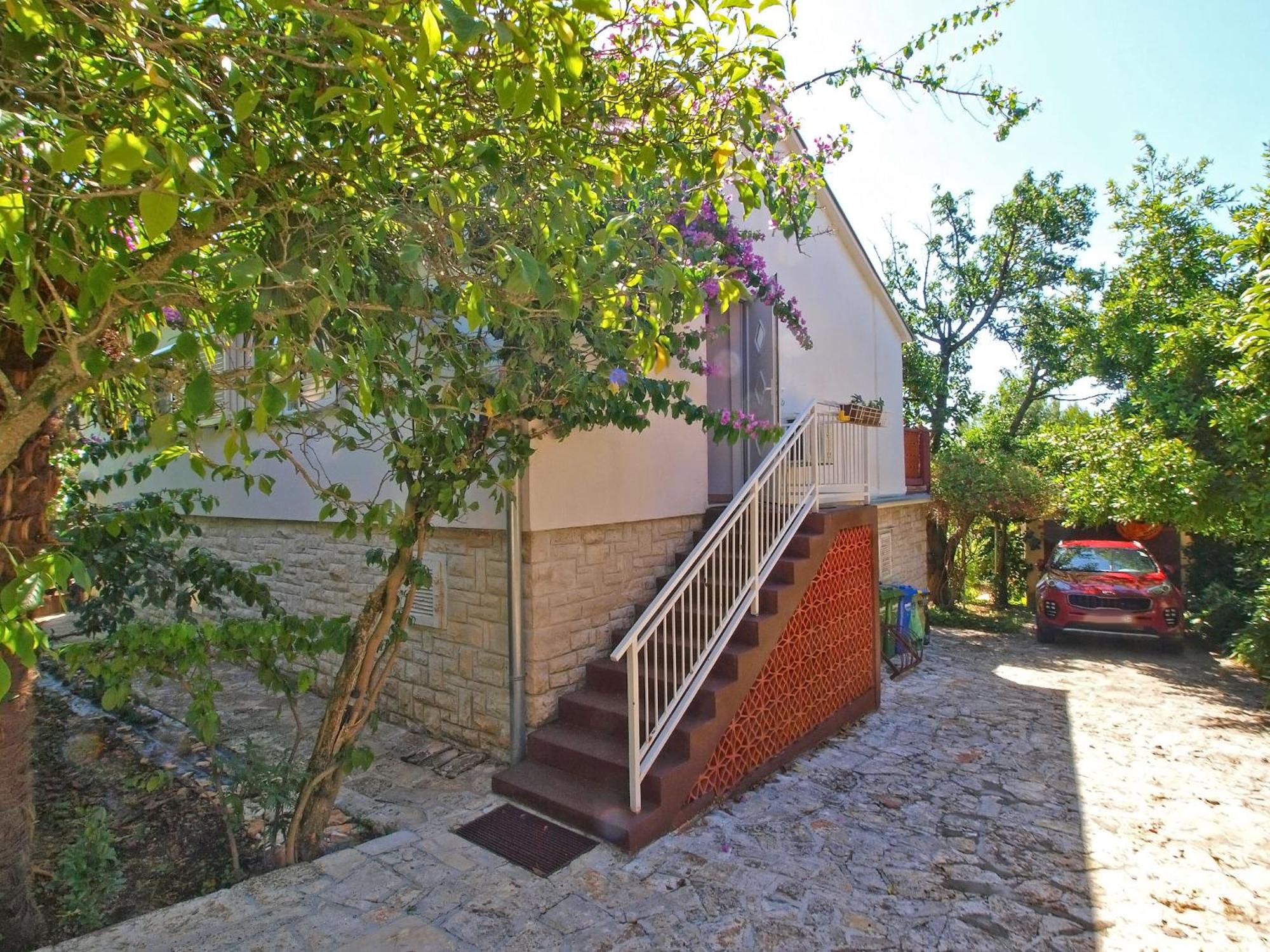 Photo 28