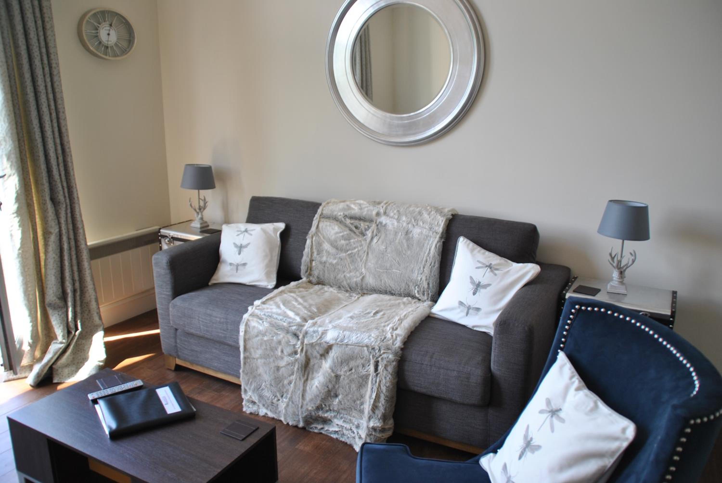 Lord Raglan House One Bedroom with Parking