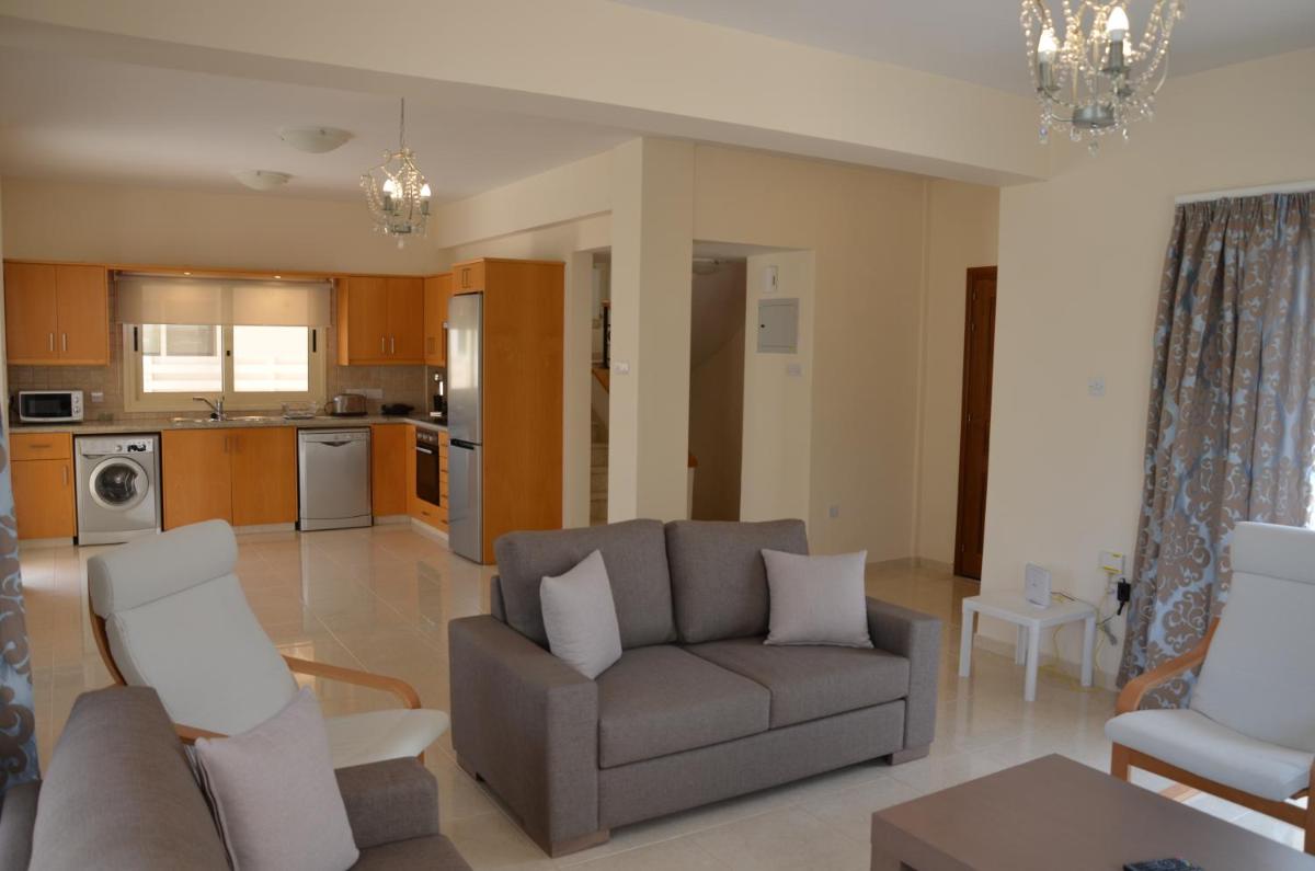 Hotel Anthorina Villa 4 - Image 1