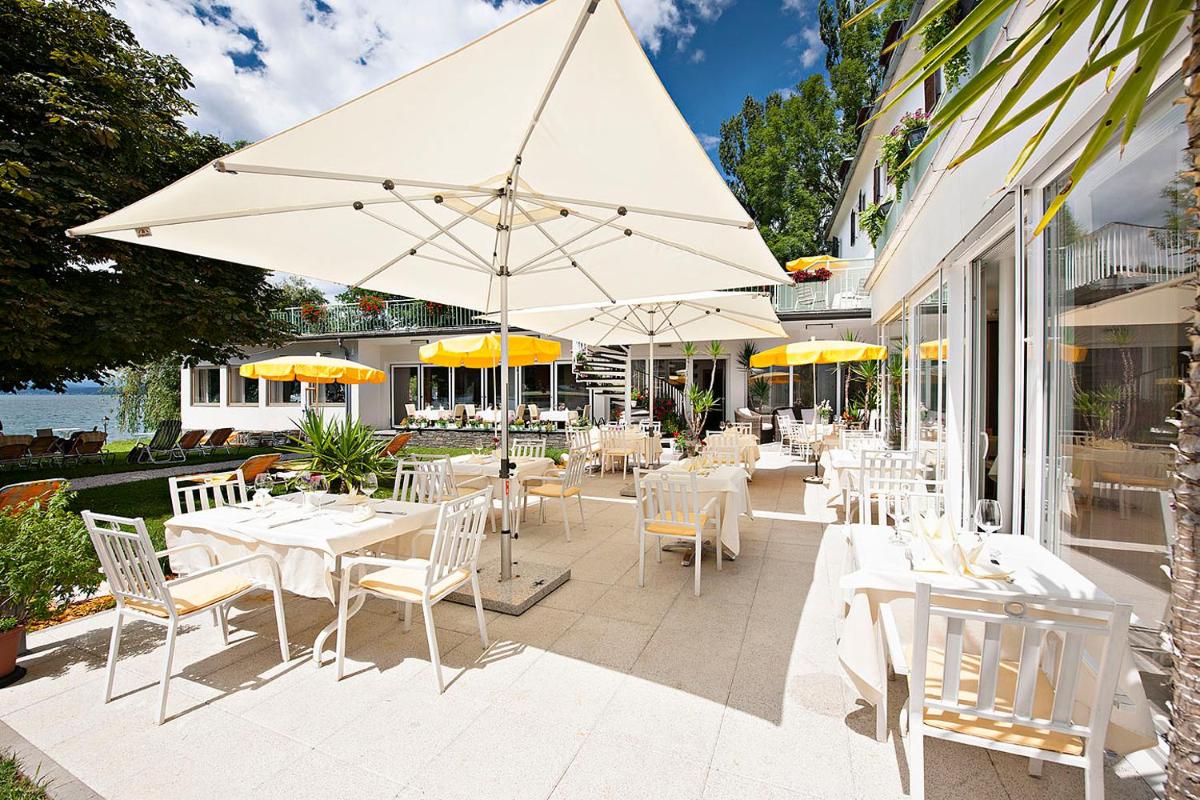 outdoor BBQ area
