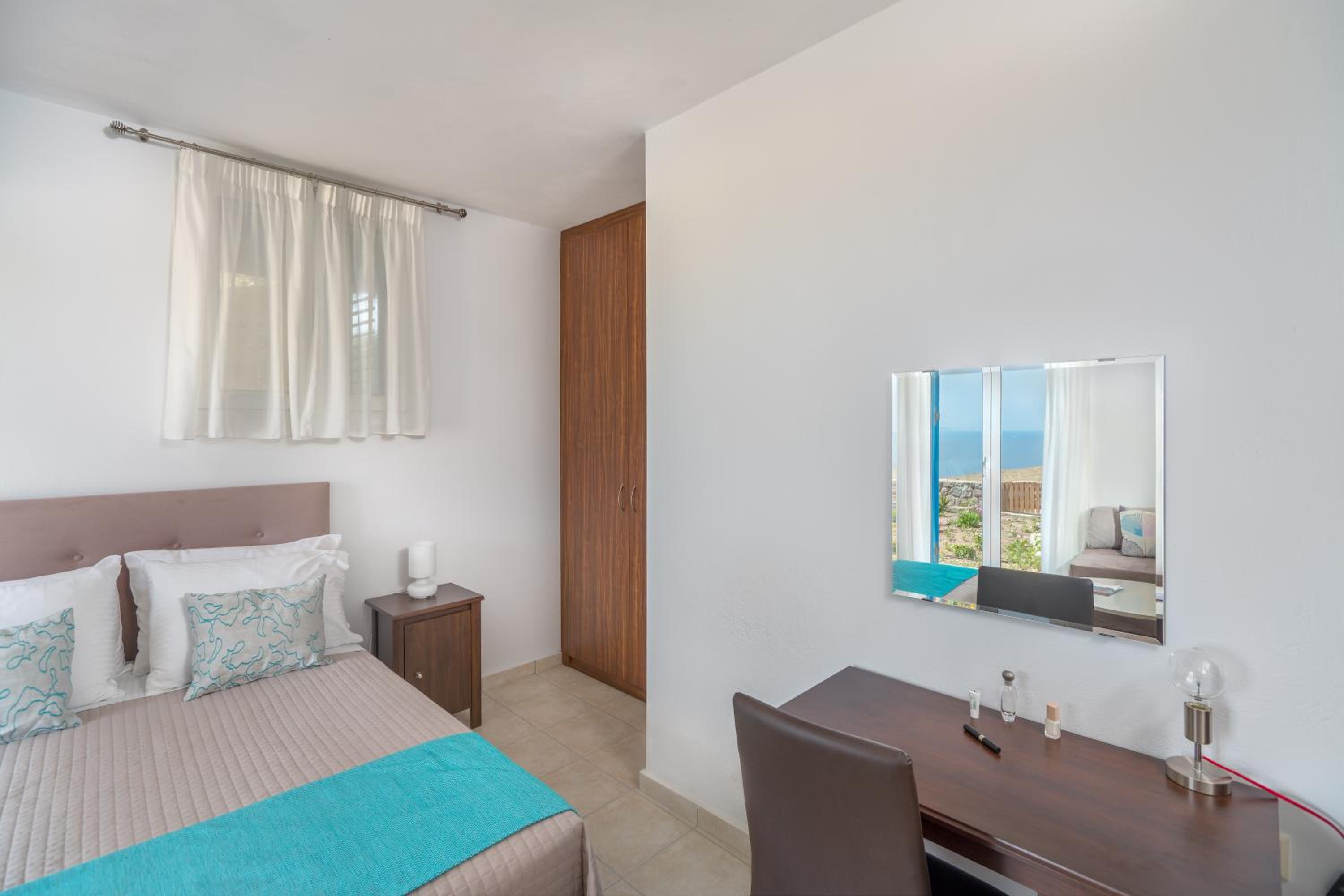Thea Villas Aegina view 5