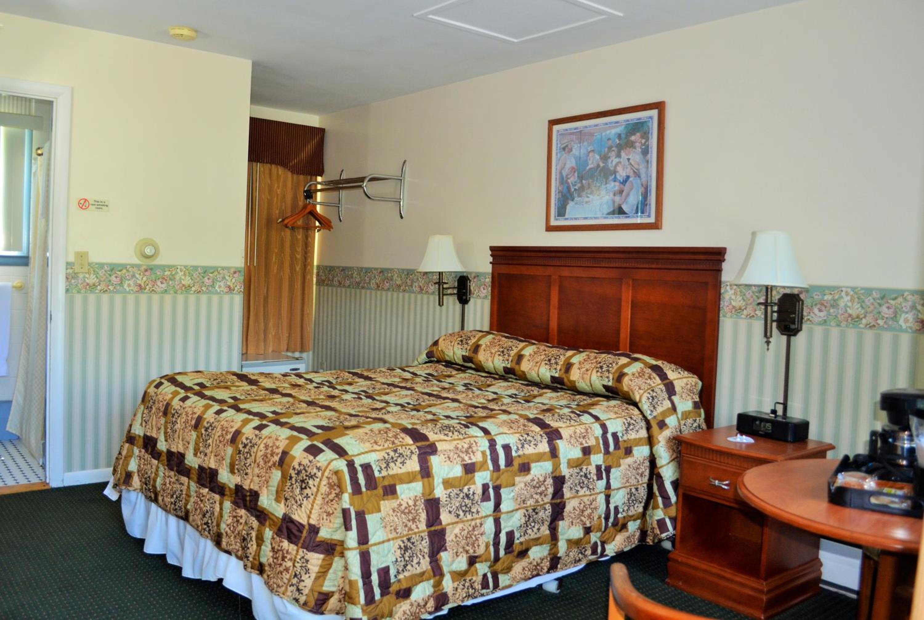 Maple Terrace Motel