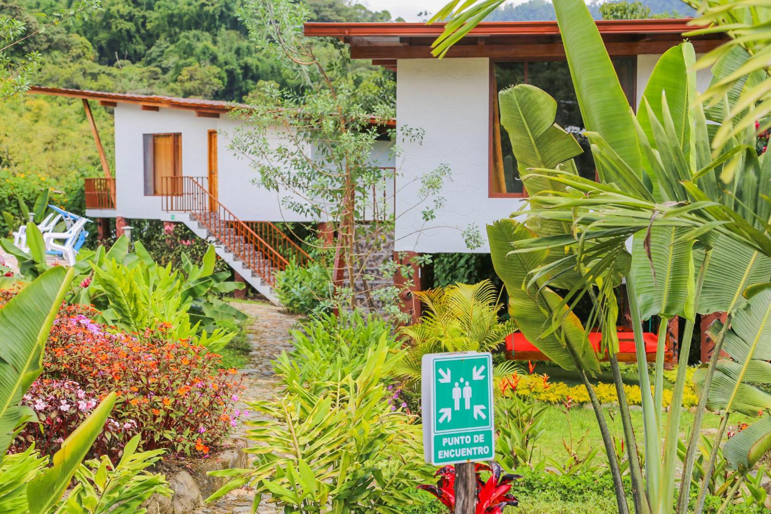 Coffee Lodge Cristal Glamping & Spa