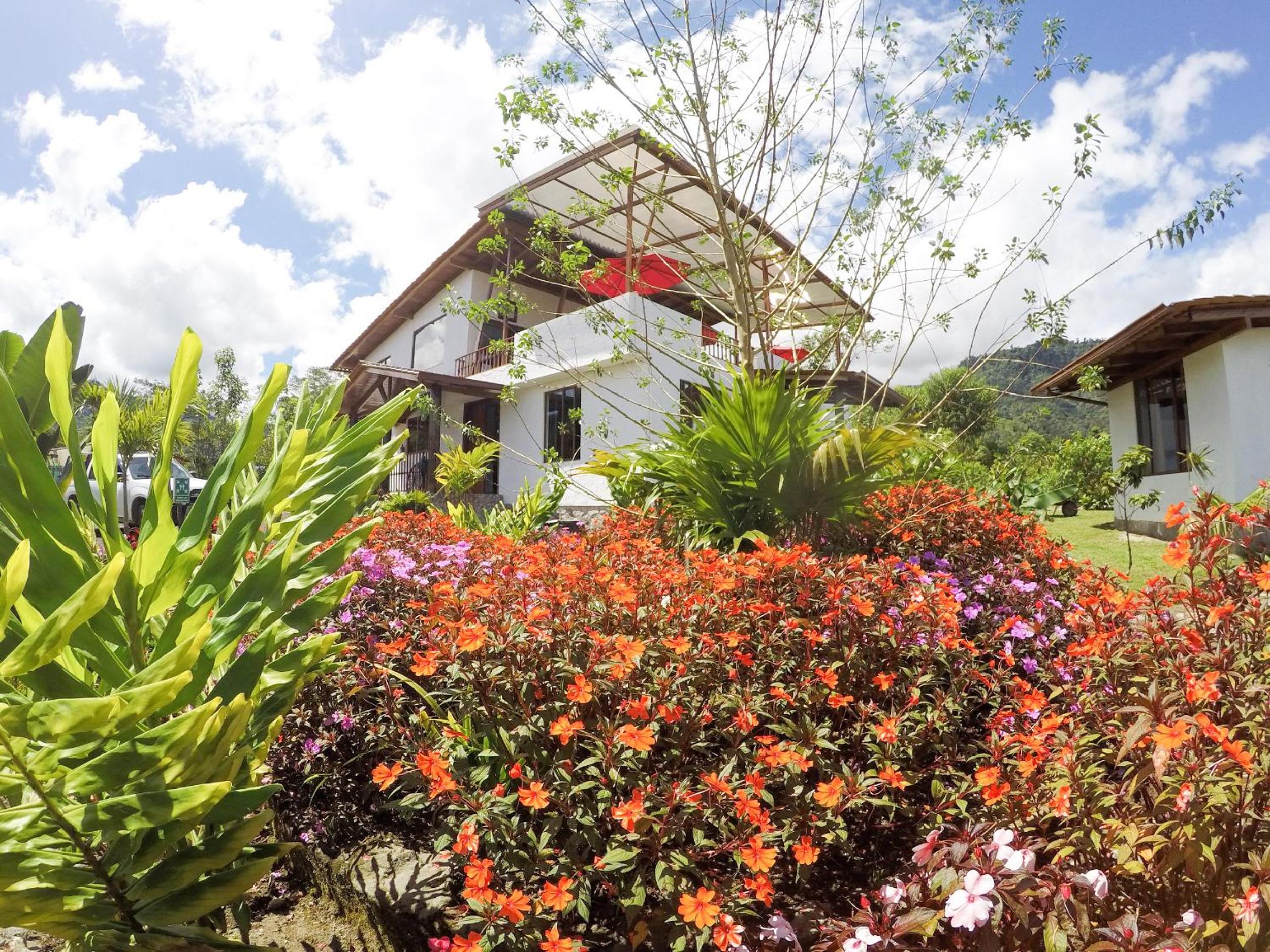 Coffee Lodge Cristal Glamping & Spa