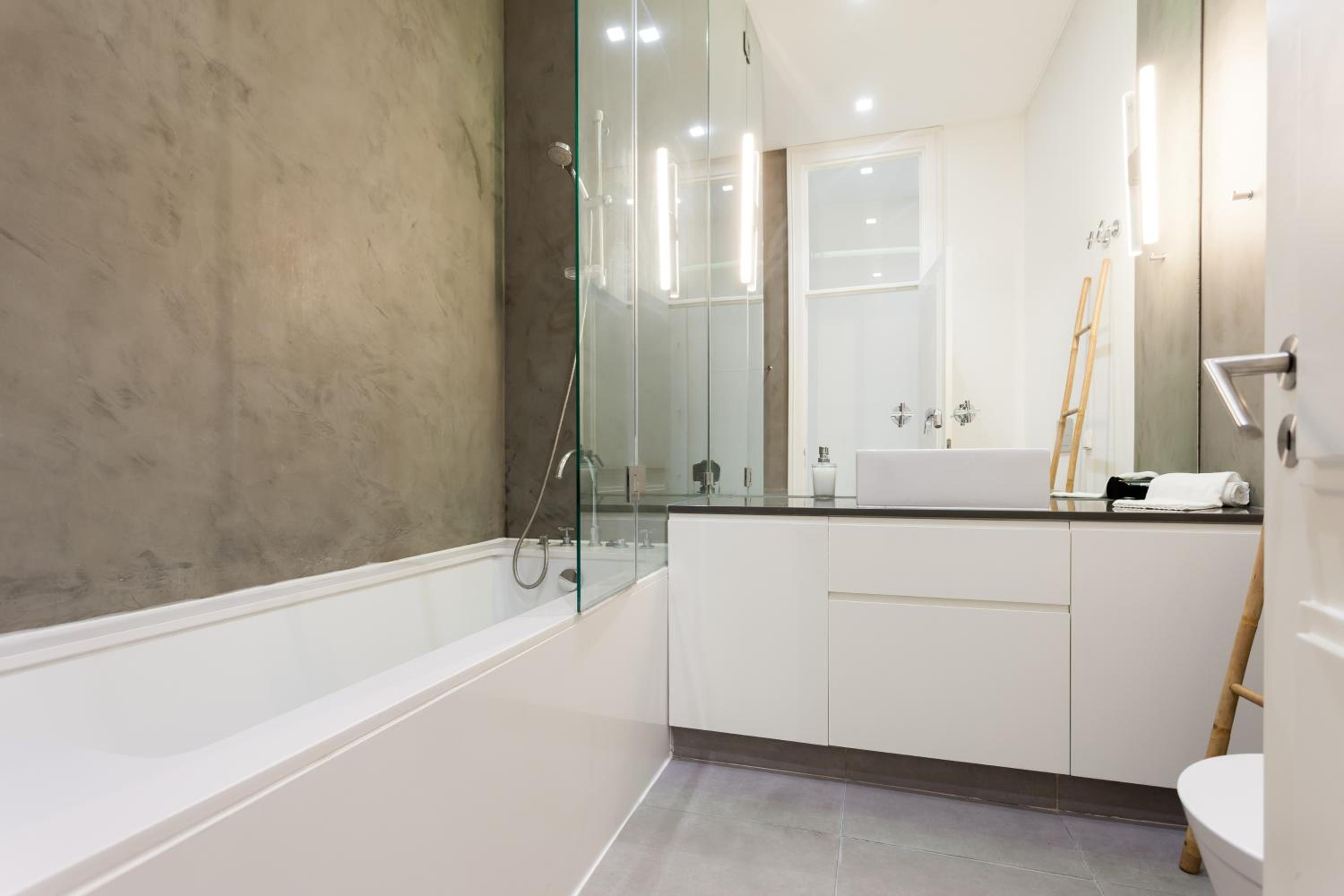Baixa Tile Blue Two-Bedroom Apartment - by LU Holidays
