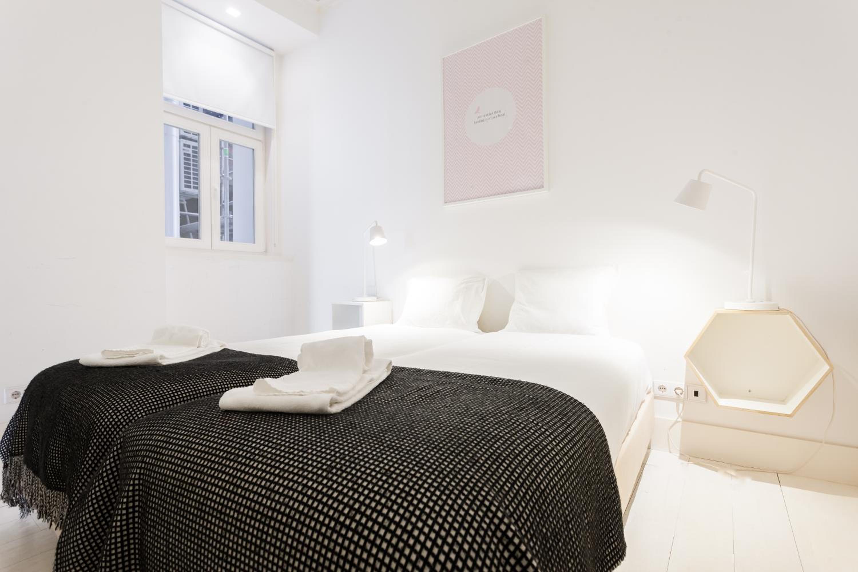 Baixa Tile Blue Two-Bedroom Apartment - by LU Holidays