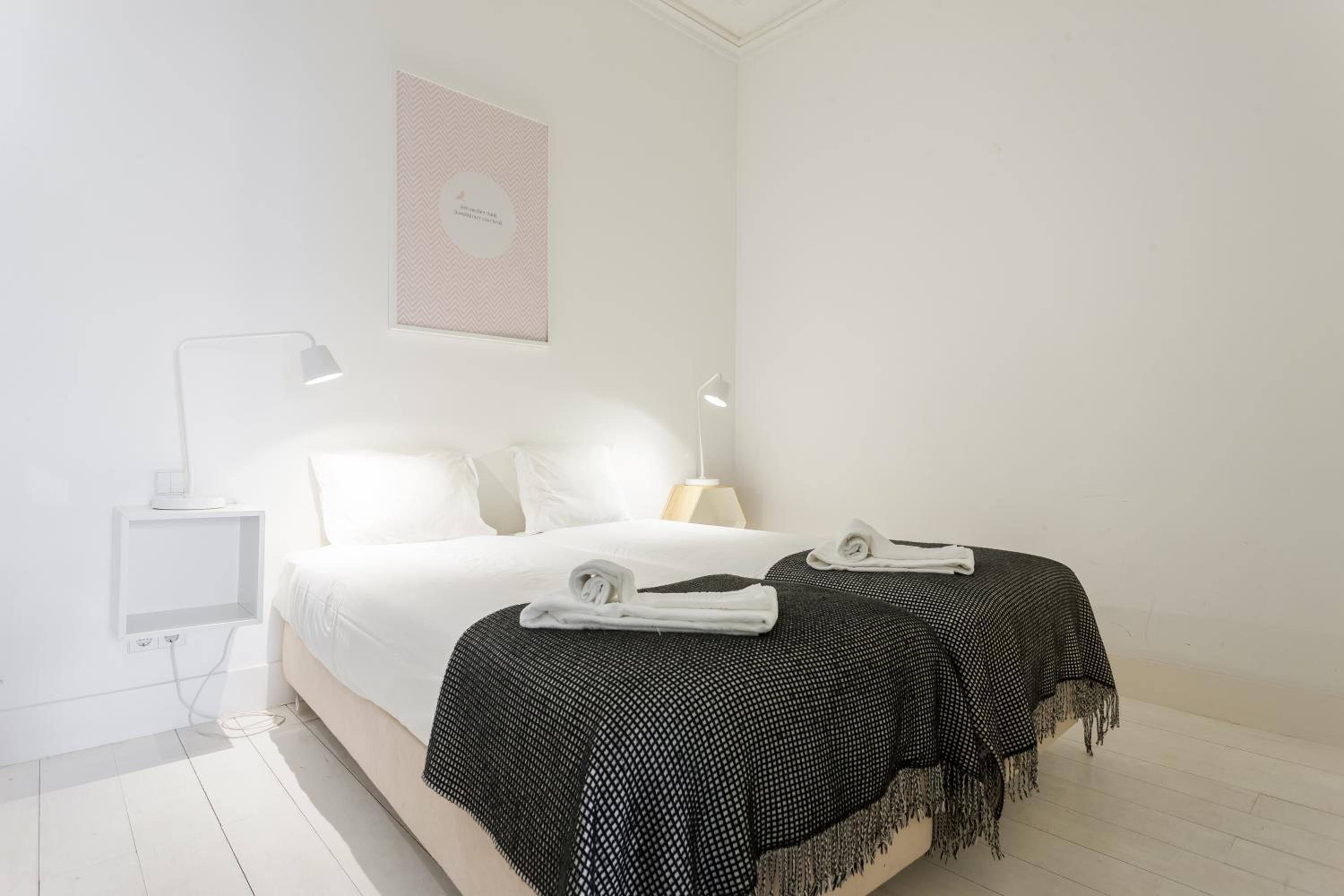 Baixa Tile Blue Two-Bedroom Apartment - by LU Holidays