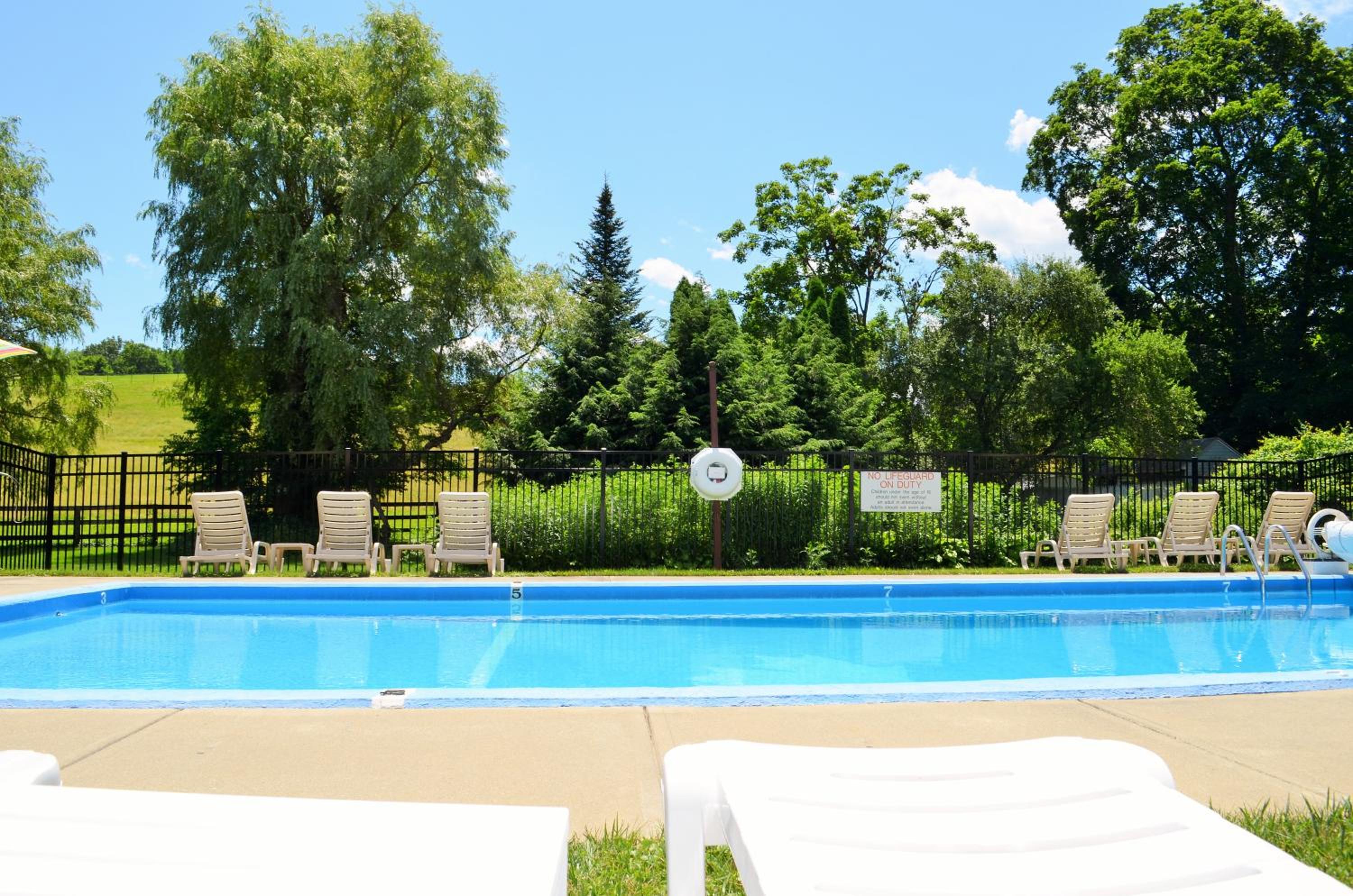 Maple Terrace Motel