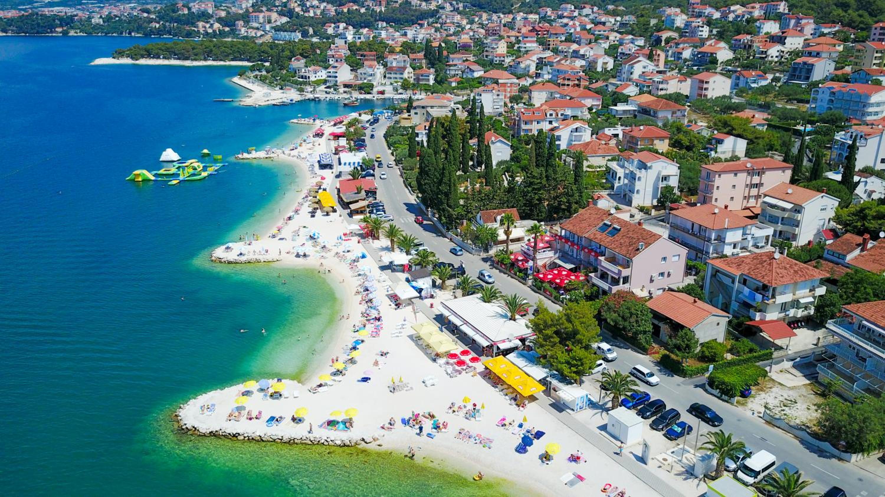 Hotel Villa Okruk-10 meters away from the beach - Image 1