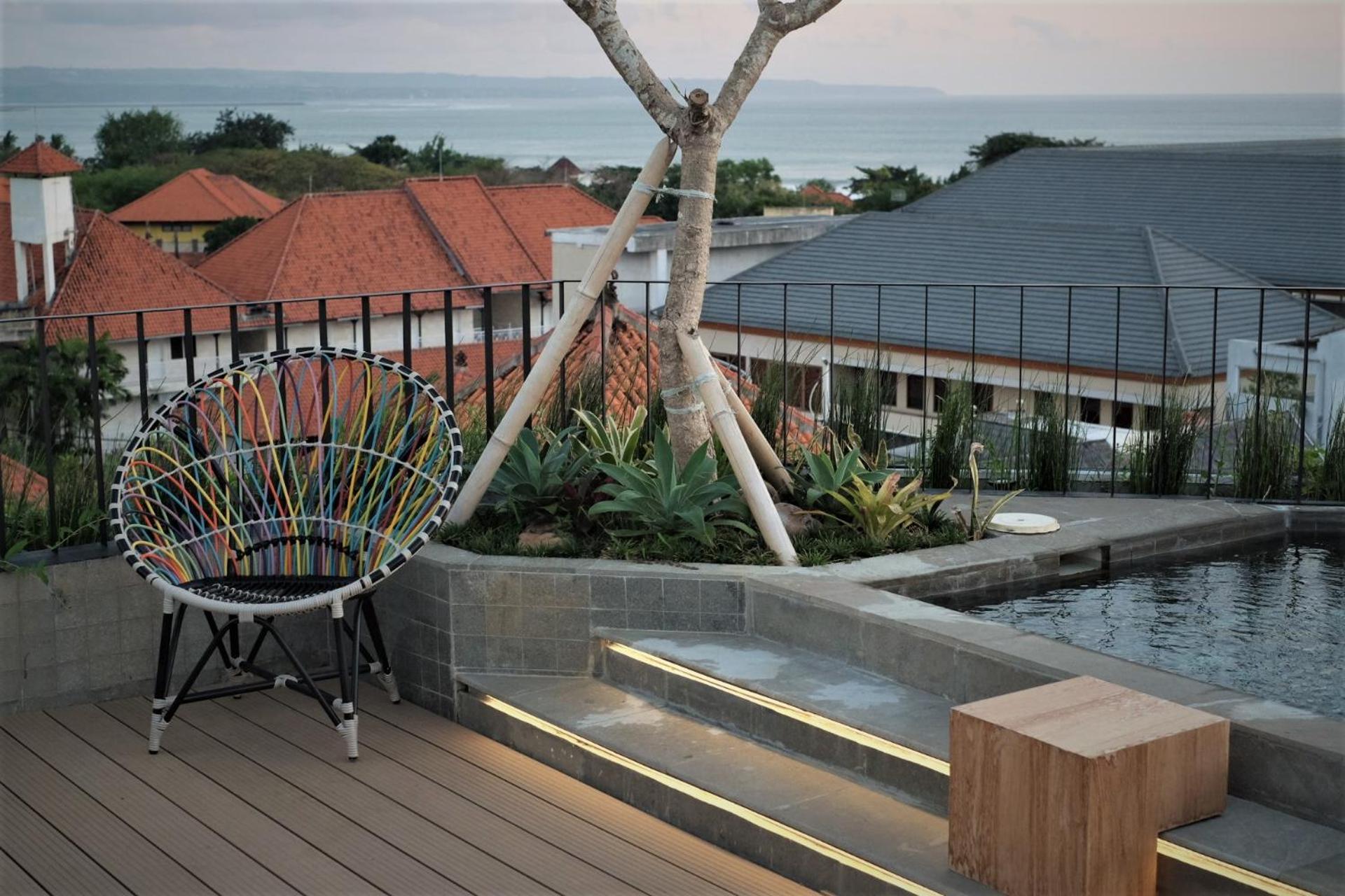 Borough Capsule Hostel Bali