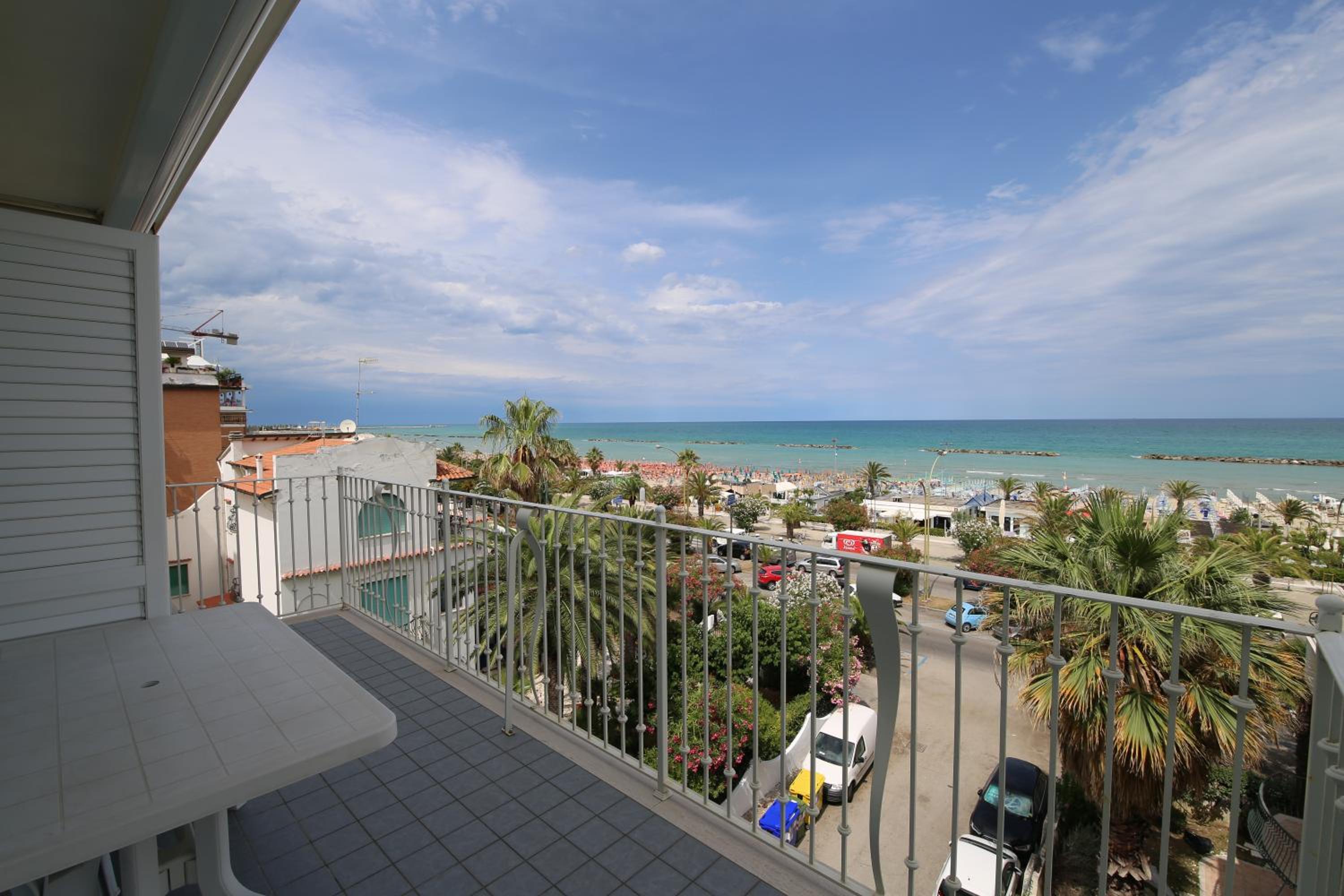 Appartamenti Solemare view 4