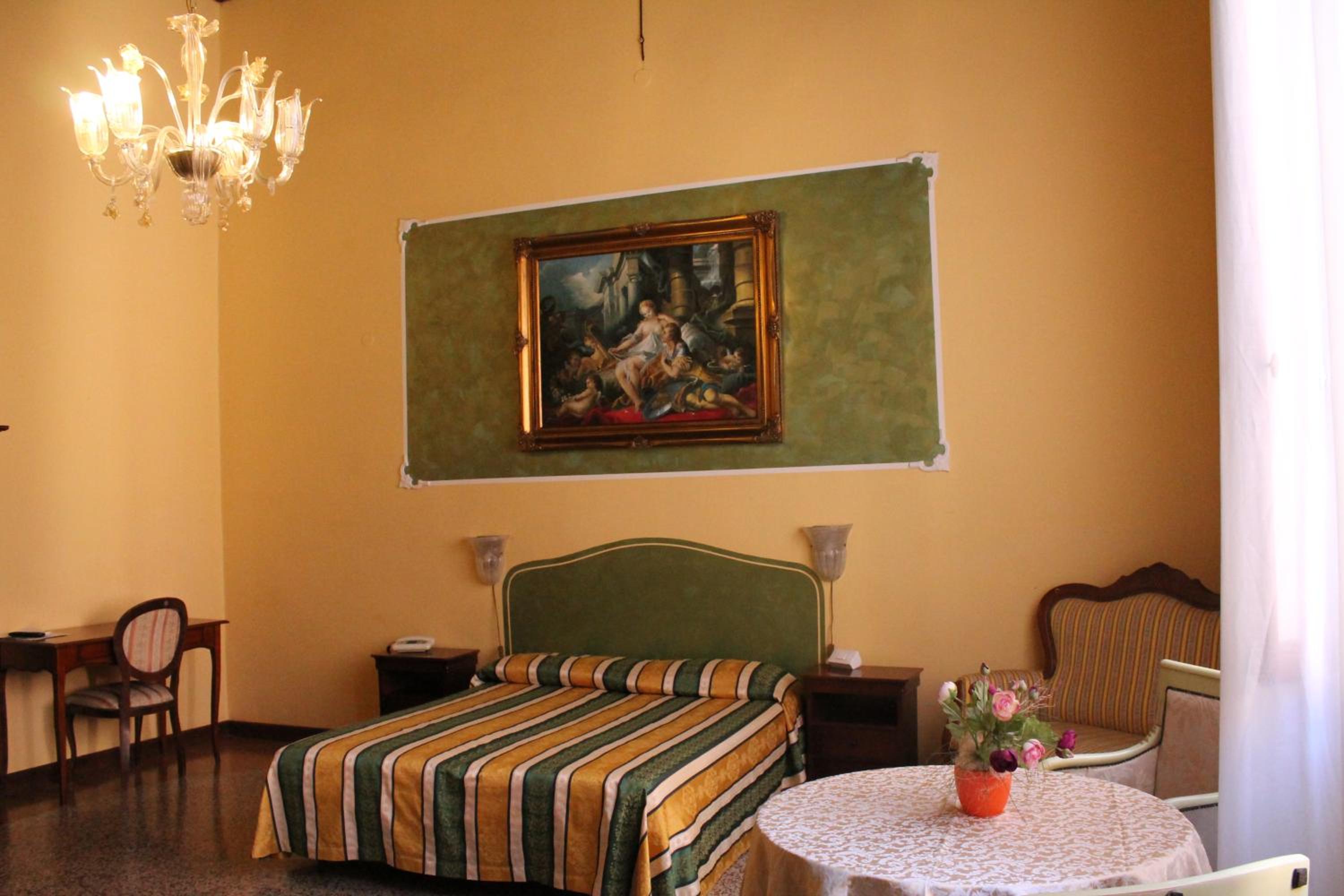 Palazzo Lion Morosini - Check in presso Locanda Ai Santi Apostoli