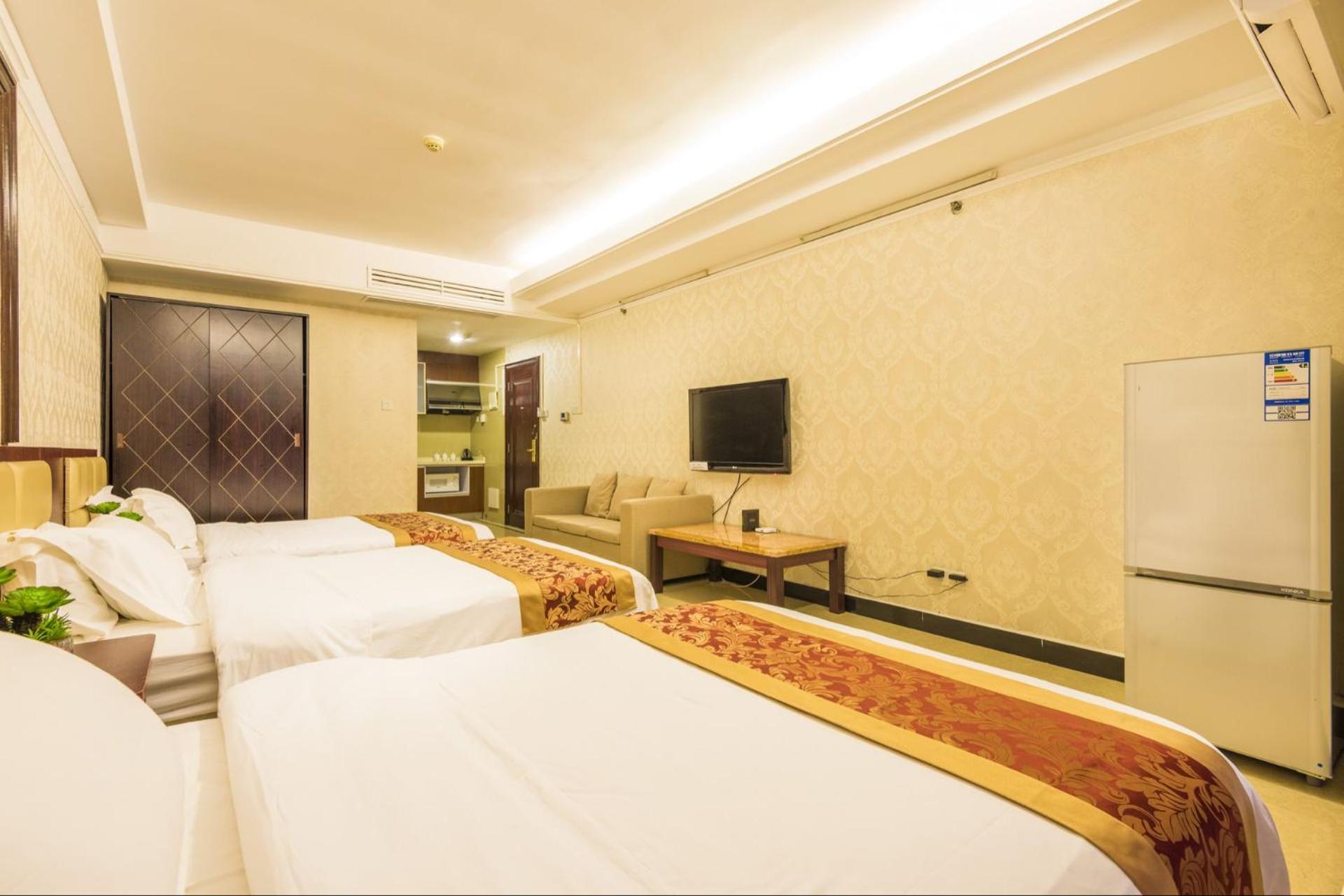 Grand Continental Apartment