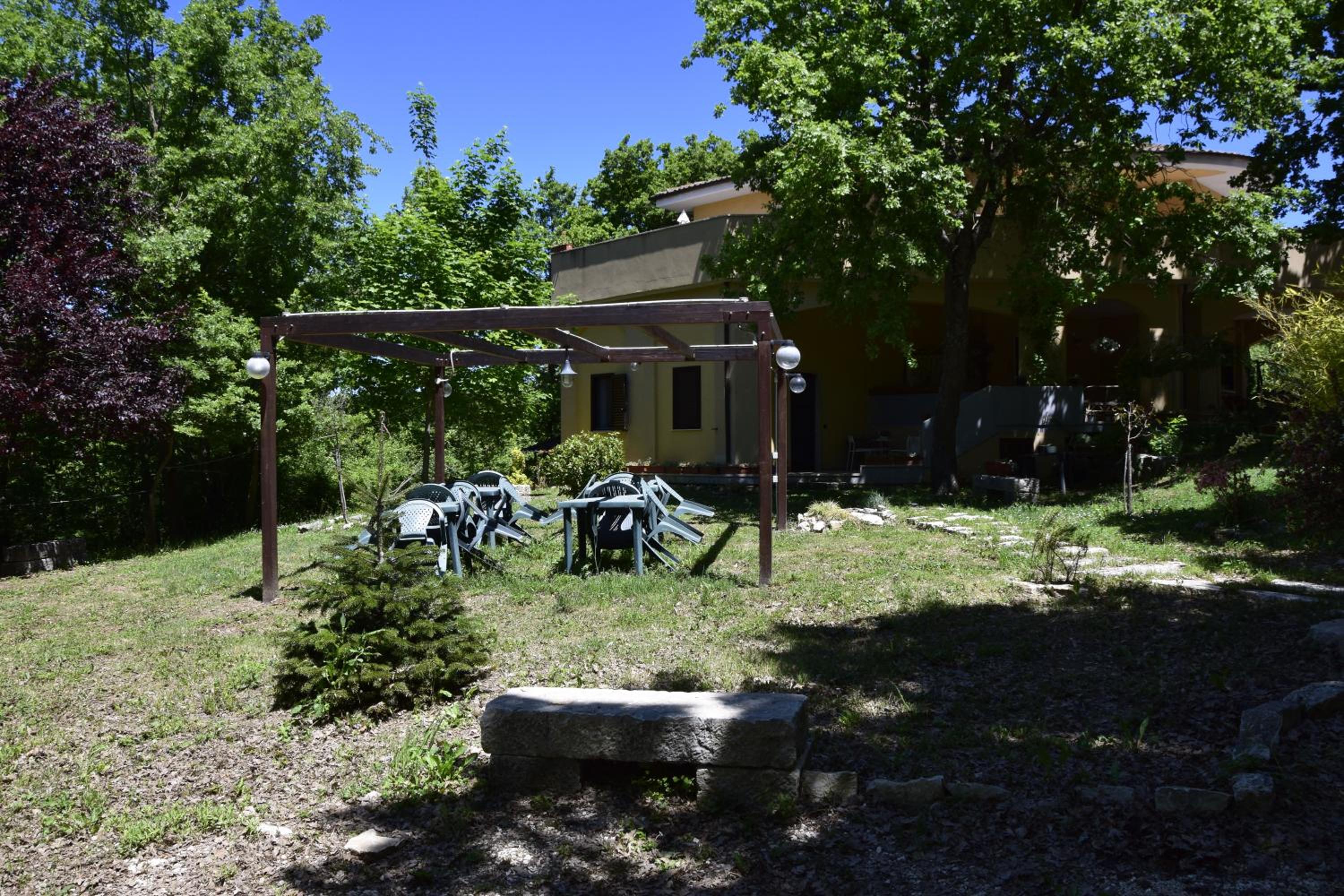Photo 18